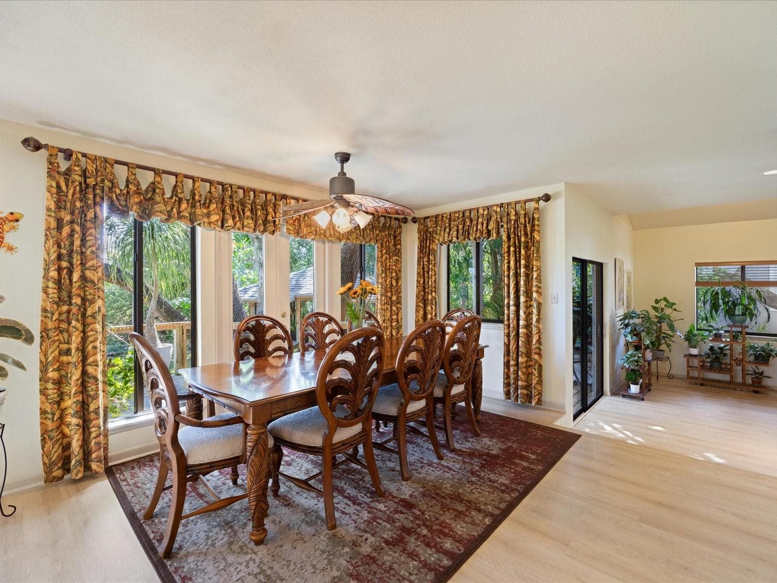Dining area - 3328 BRIARWOOD CIR, SAFETY HARBOR