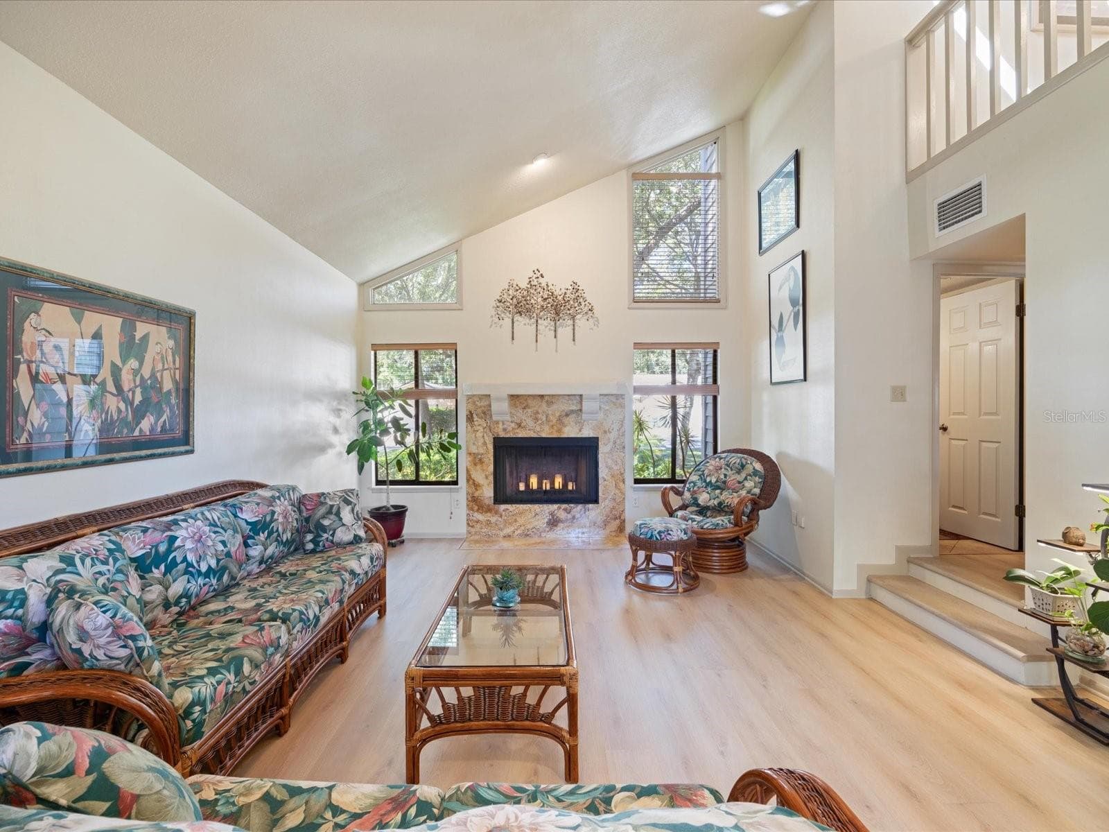 Living room with Fireplace - 3328 BRIARWOOD CIR, SAFETY HARBOR