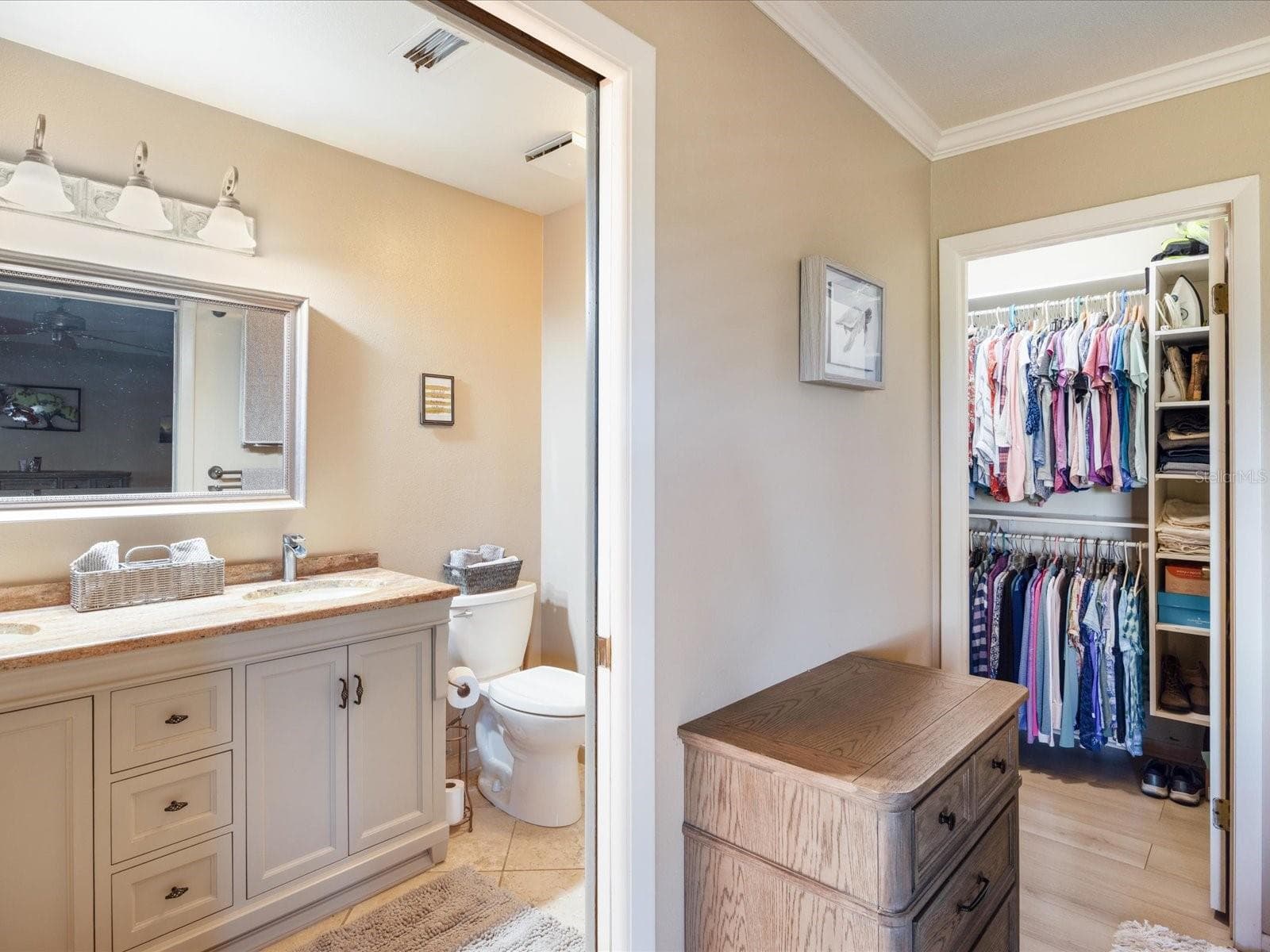 Master Bath and Walk in Closet - 3328 BRIARWOOD CIR, SAFETY HARBOR