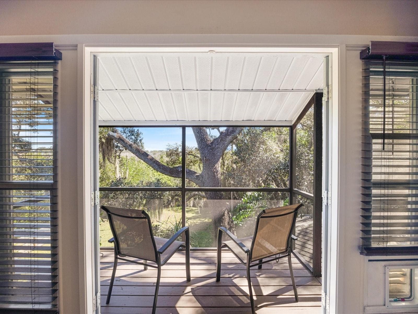Private balcony off the Master Bedroom - 3328 BRIARWOOD CIR, SAFETY HARBOR
