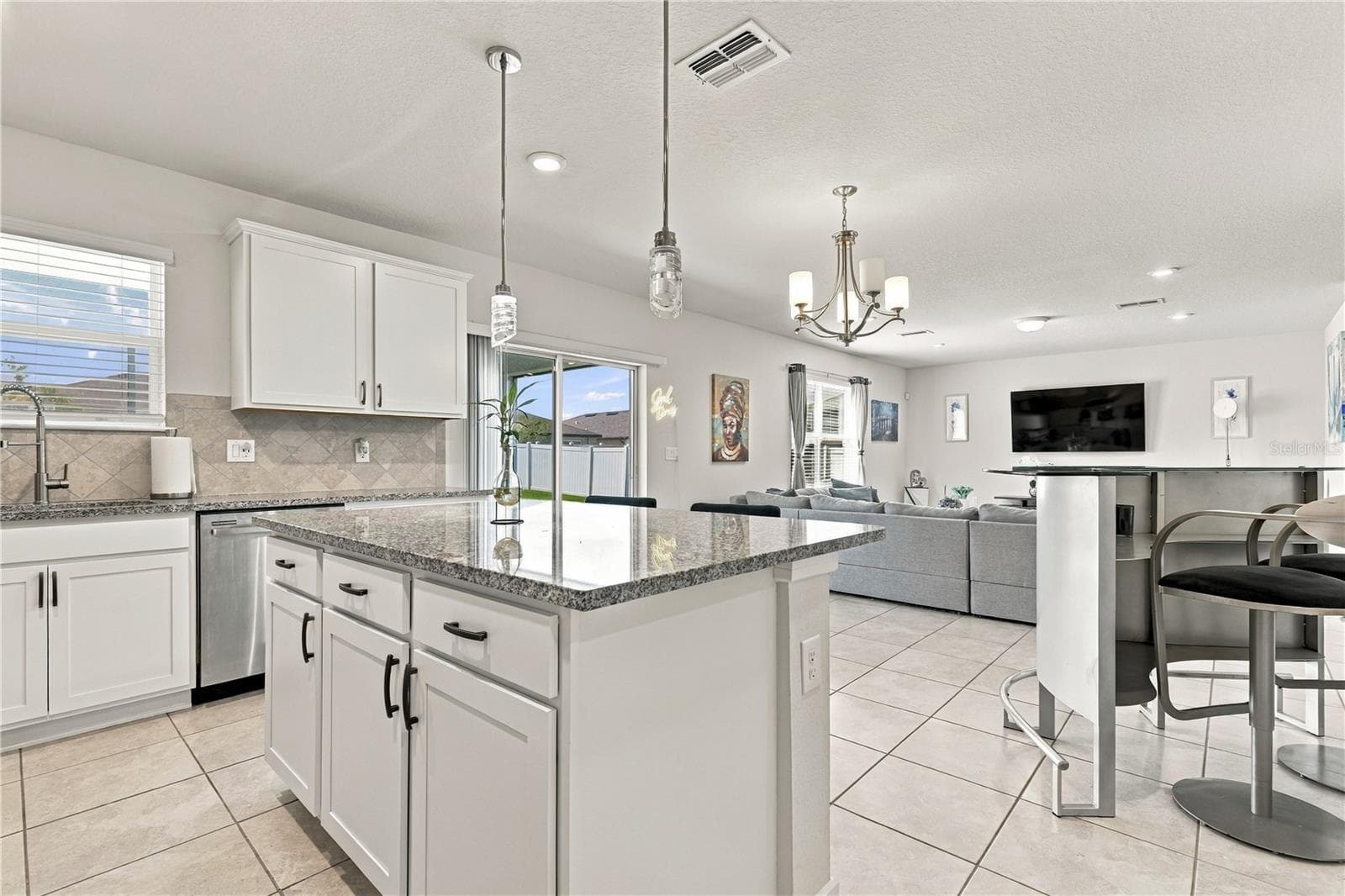 Single Family Residence at 1001 SWAYING SAWGRASS AVE, RUSKIN, photo 19 of 52