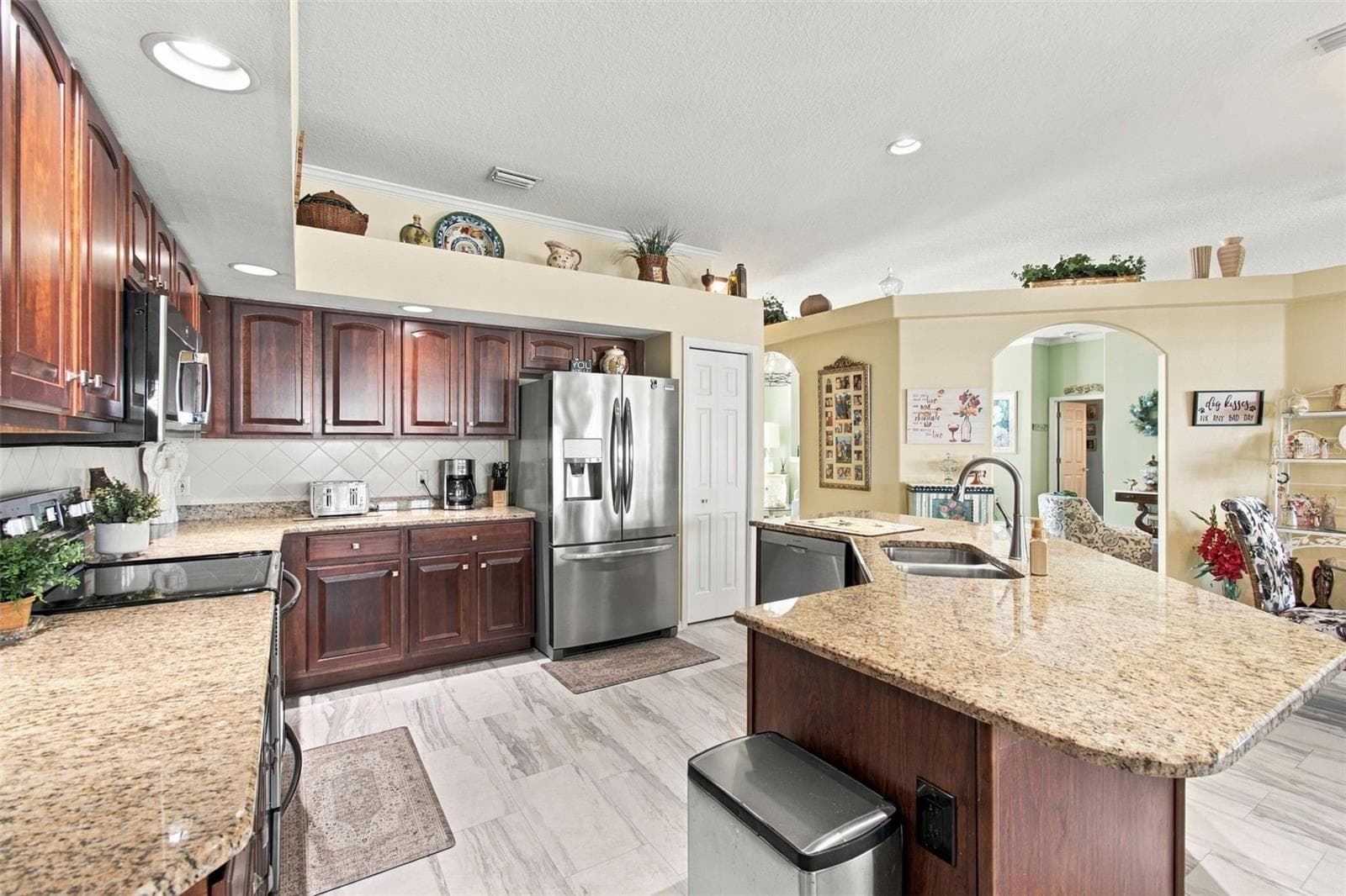 Single Family Residence at 18842 FAIRWAY GREEN DR, HUDSON, photo 21 of 66