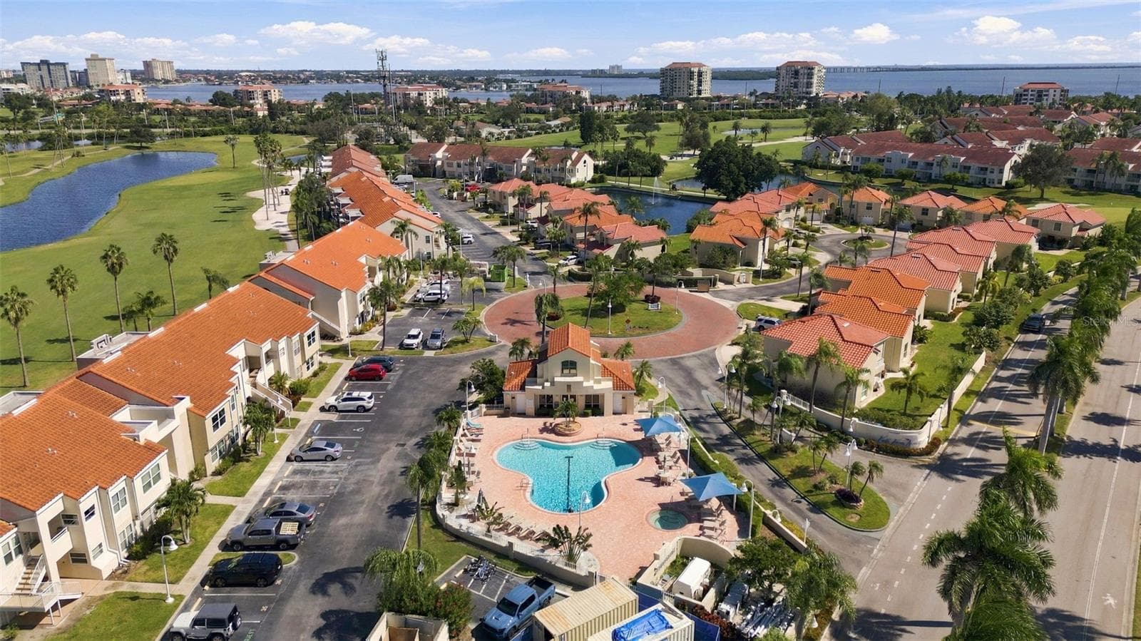Townhouse at 6101 MIRADA CIR, ST PETERSBURG, photo 34 of 40