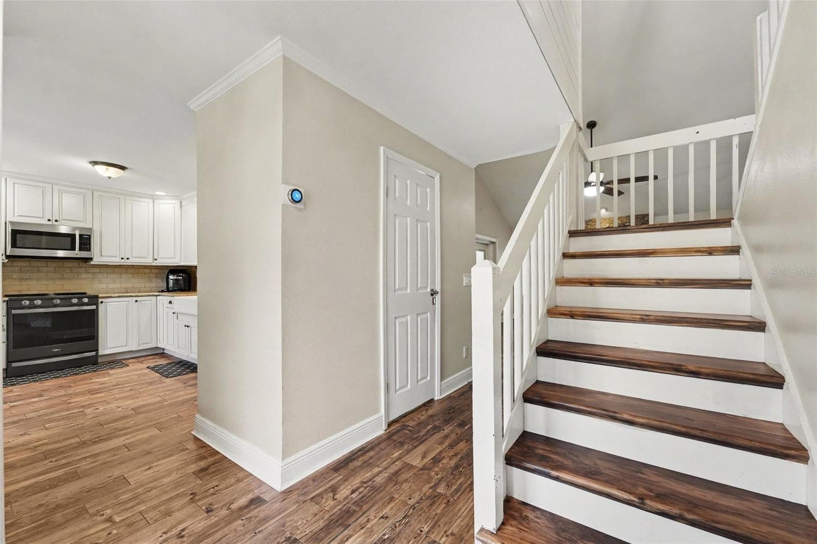 Single Family Residence at 6307 SONGBIRD WAY, TAMPA, photo 6 of 26