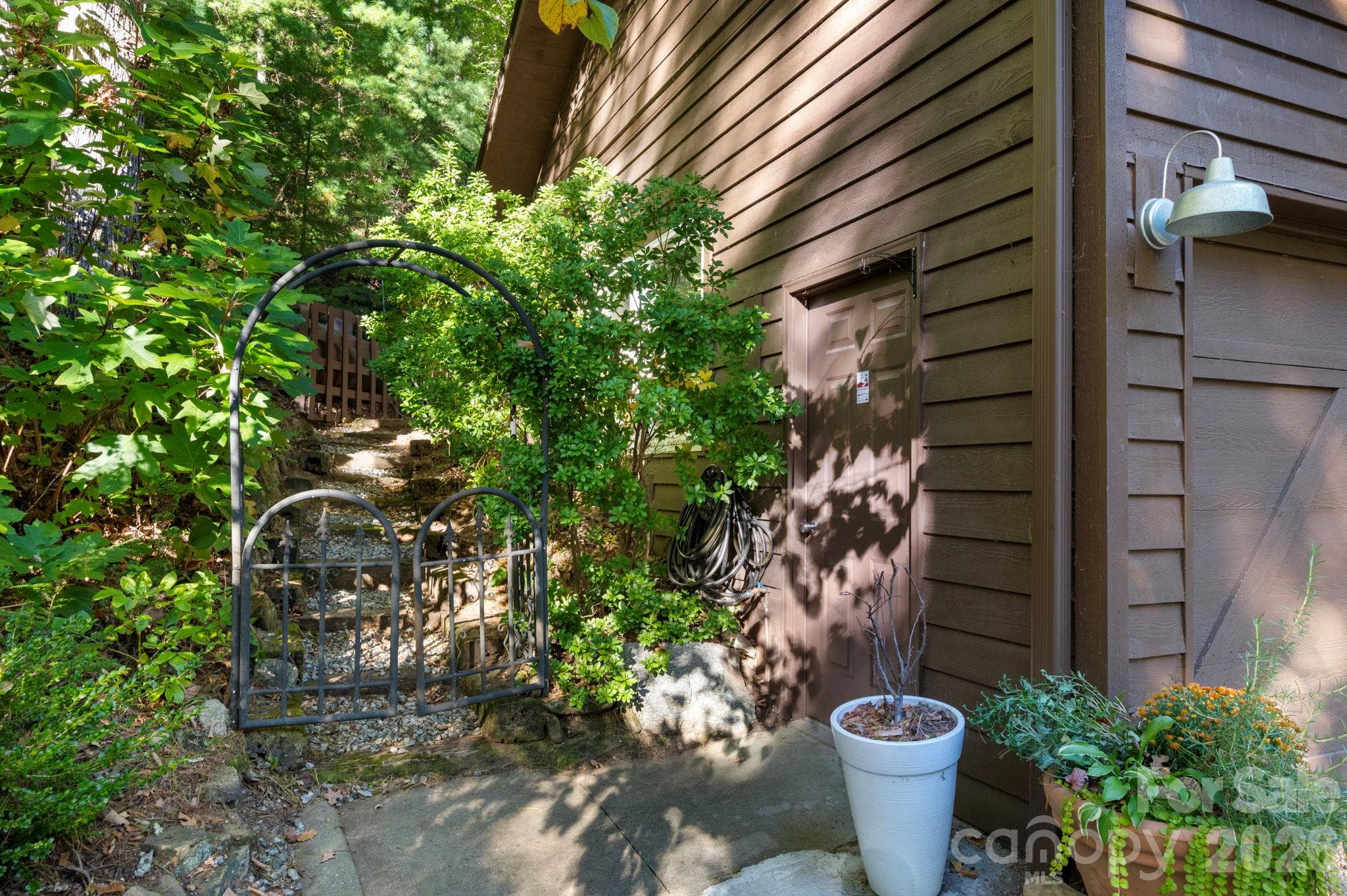 Single Family Residence at 105 Southern Run Road, Zirconia, photo 4 of 42