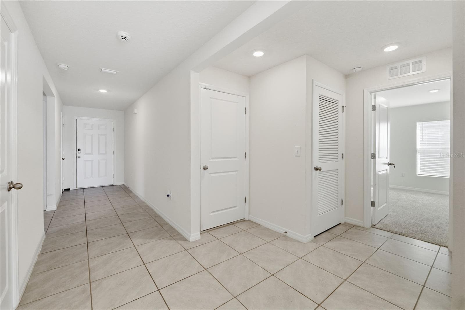 Single Family Residence at 11805 DOWNY BIRCH DR, RIVERVIEW, photo 11 of 45