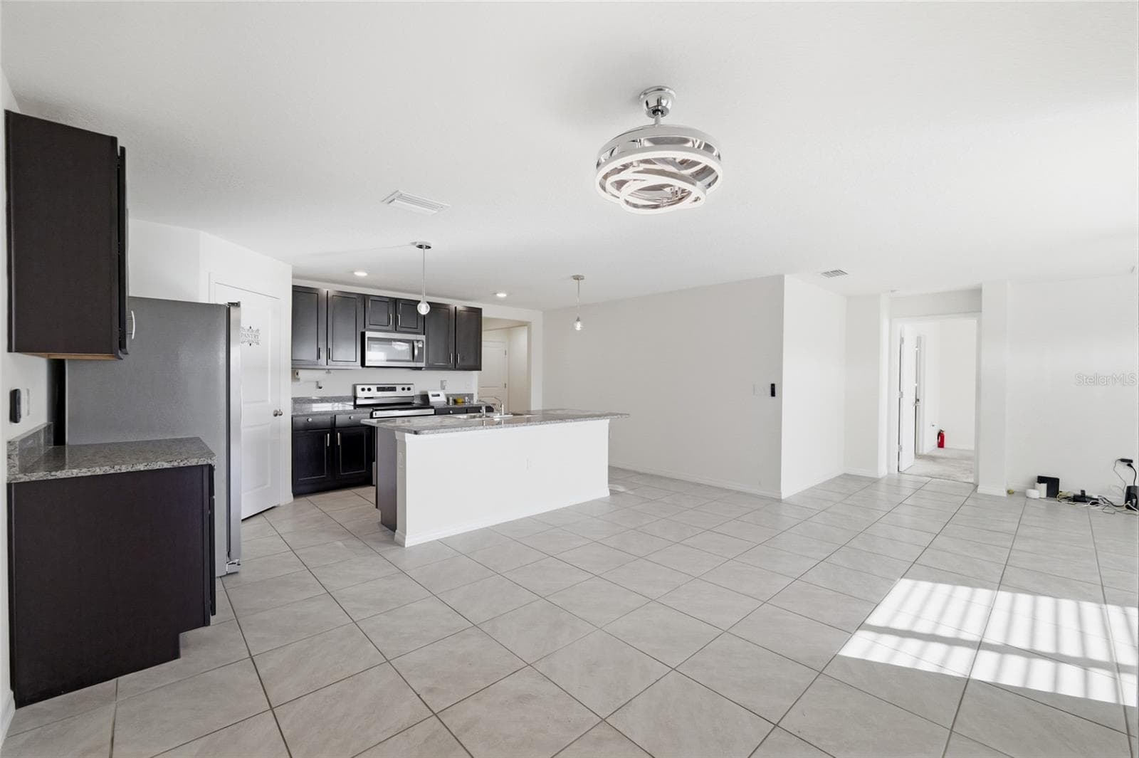 Single Family Residence at 11805 DOWNY BIRCH DR, RIVERVIEW, photo 18 of 45