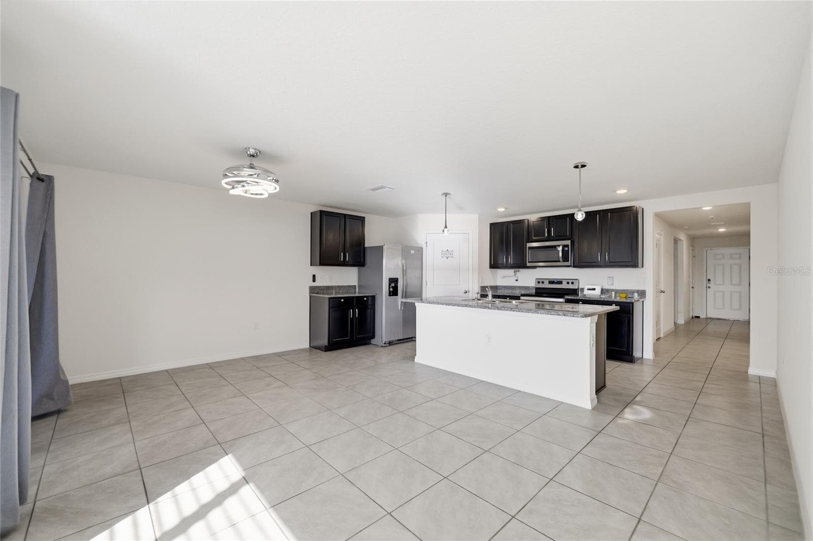 Single Family Residence at 11805 DOWNY BIRCH DR, RIVERVIEW, photo 19 of 45