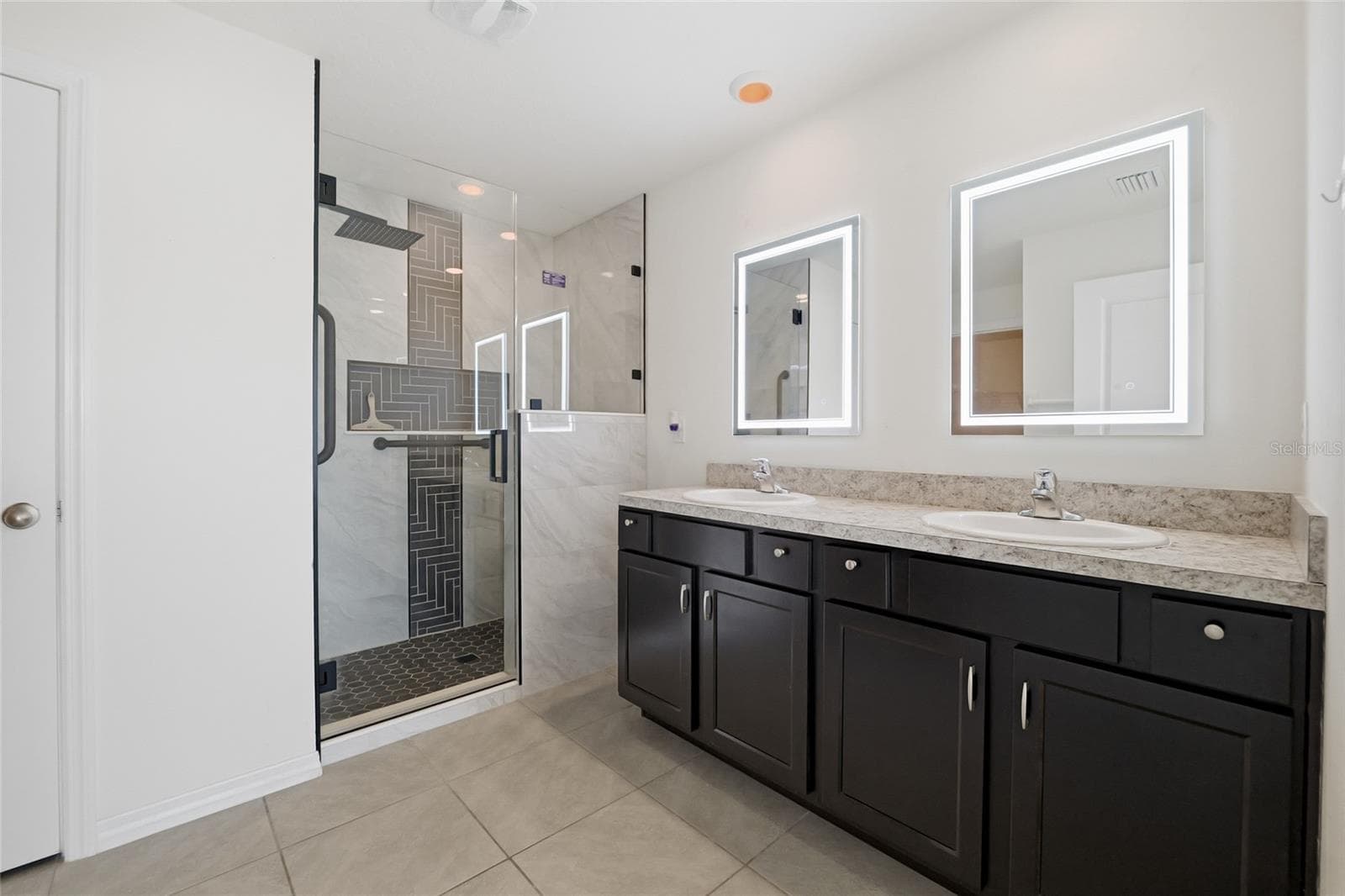 Single Family Residence at 11805 DOWNY BIRCH DR, RIVERVIEW, photo 26 of 45