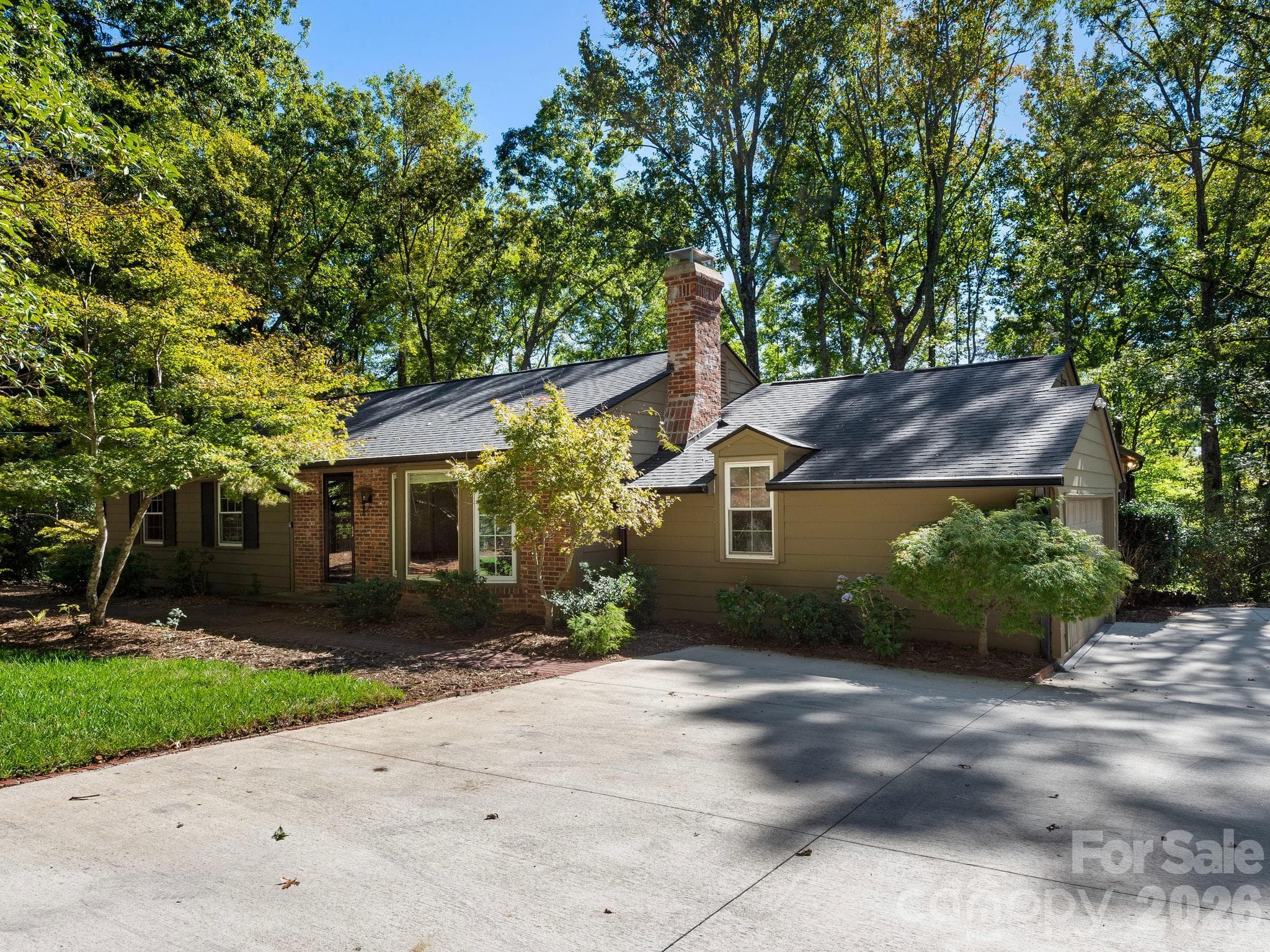 Single Family Residence at 175 Mimosa Road, Columbus, photo 19 of 30