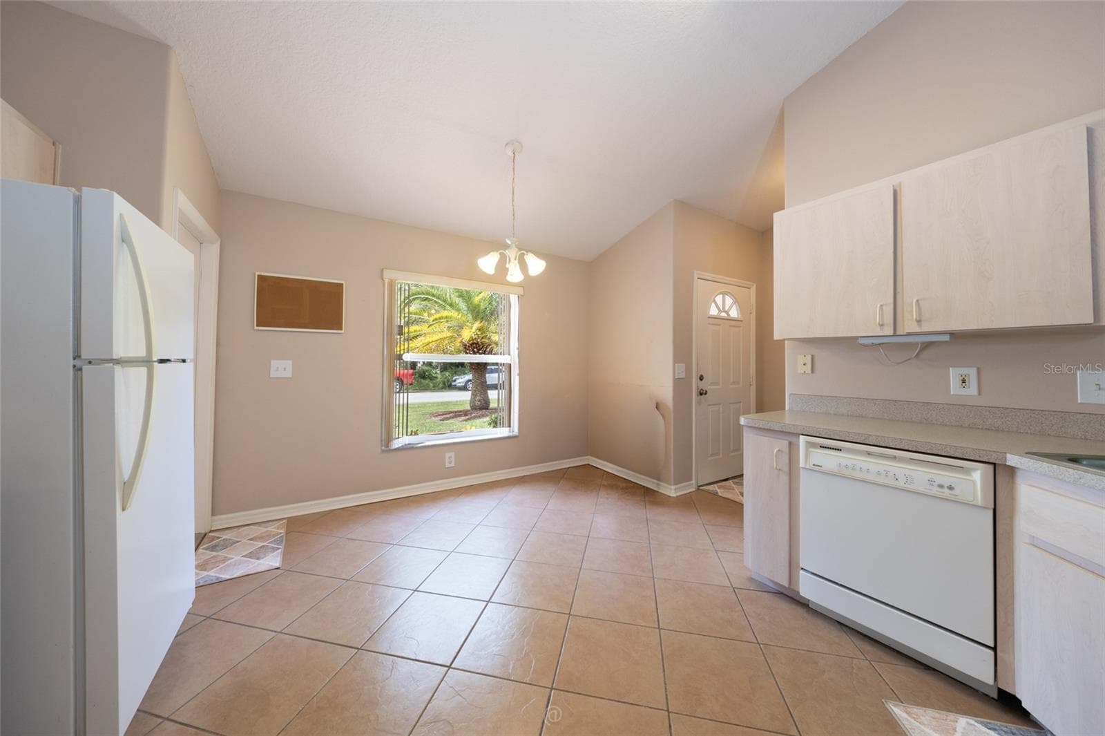 Dinnette - 52 BREN MAR LN, PALM COAST