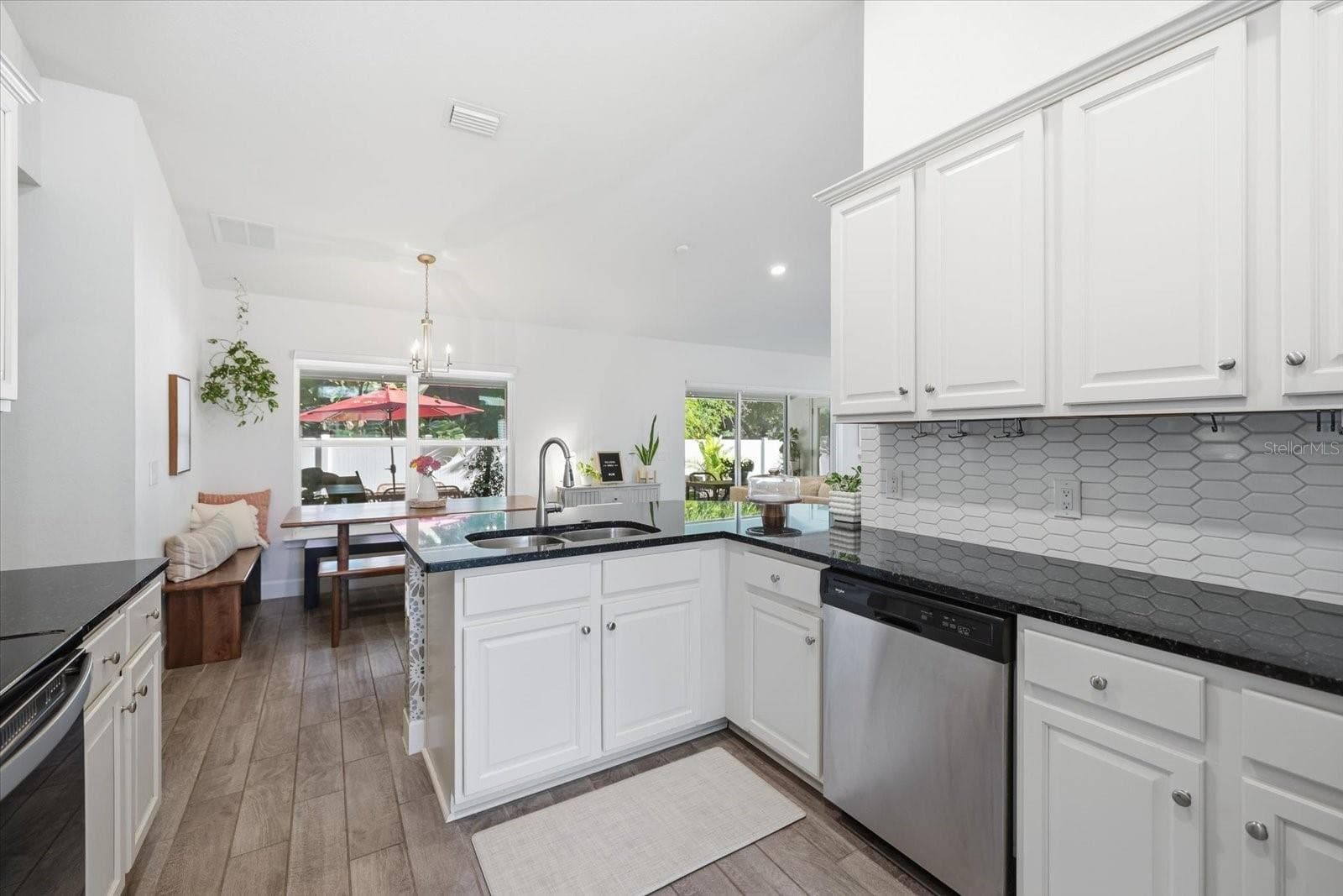 Single Family Residence at 300 FORDHAM RD, VENICE, photo 11 of 46
