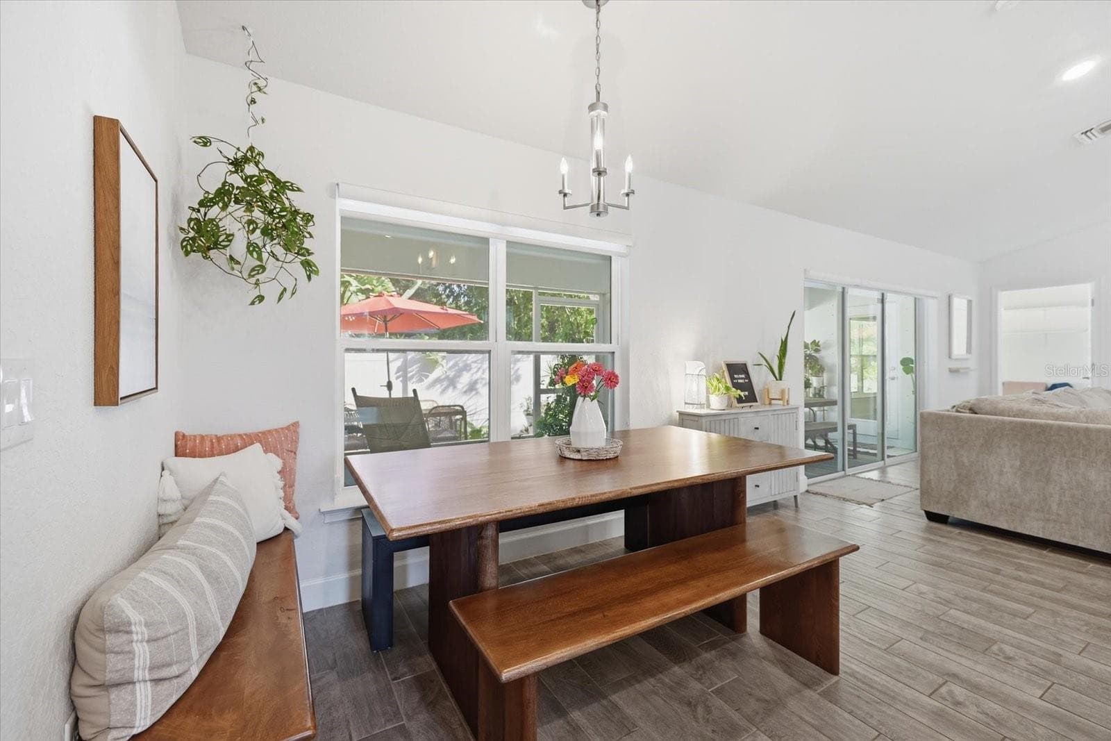 Fabulous dinette space with views of the lanai and backyard oasis. - 300 FORDHAM RD, VENICE