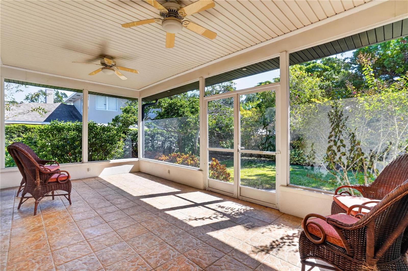 Single Family Residence at 2305 RIVERVIEW BLVD, BRADENTON, photo 26 of 37