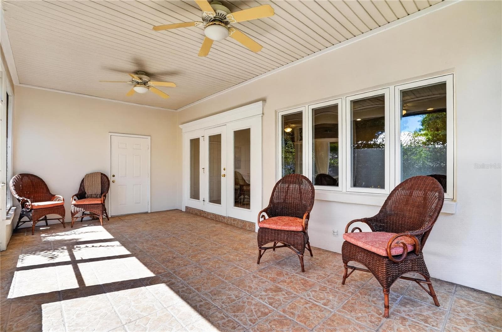 Single Family Residence at 2305 RIVERVIEW BLVD, BRADENTON, photo 27 of 37
