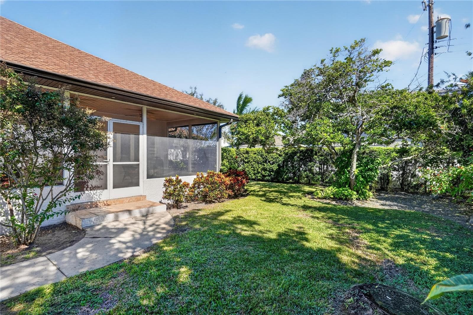 Single Family Residence at 2305 RIVERVIEW BLVD, BRADENTON, photo 28 of 37
