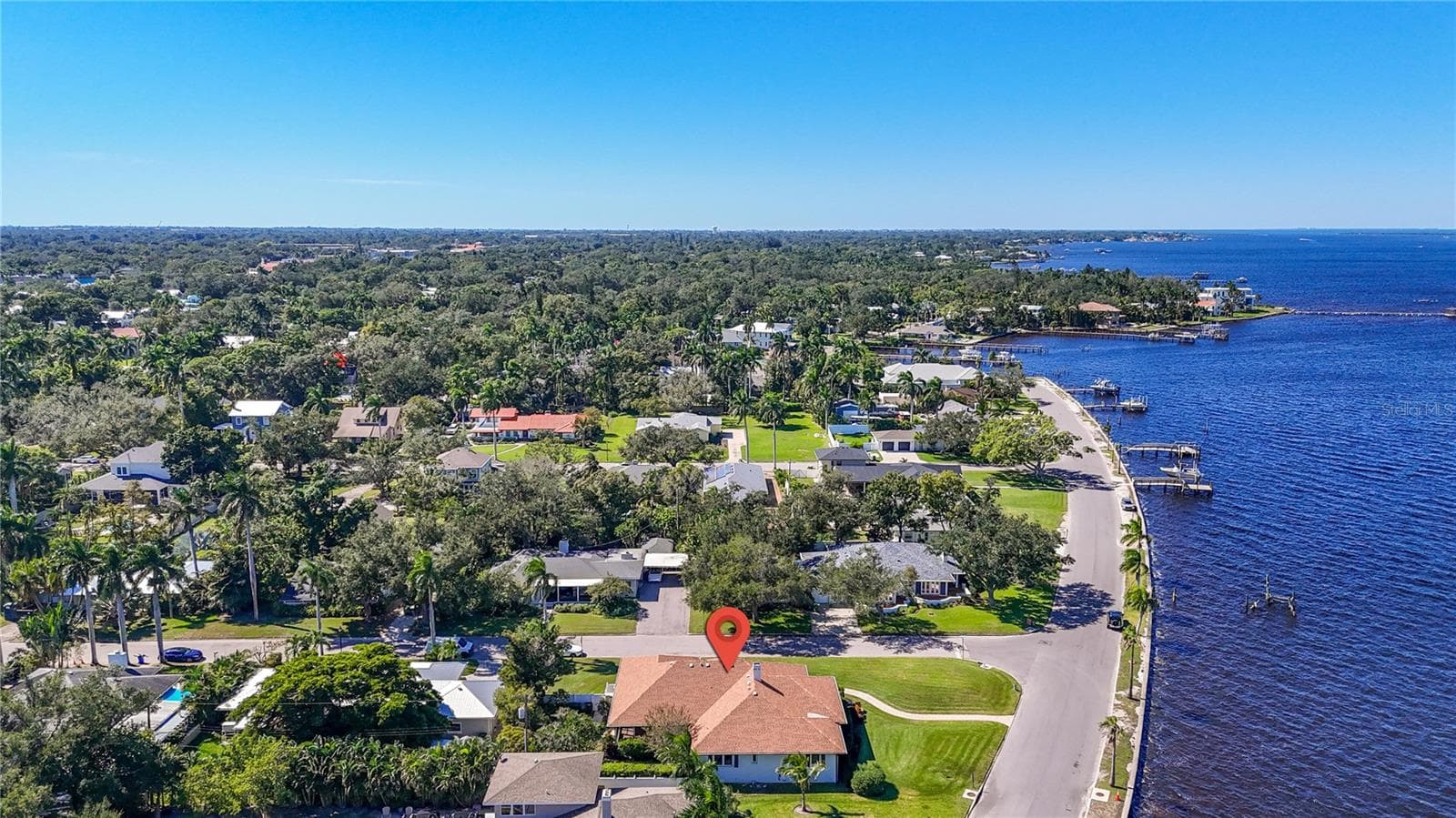 Single Family Residence at 2305 RIVERVIEW BLVD, BRADENTON, photo 33 of 37