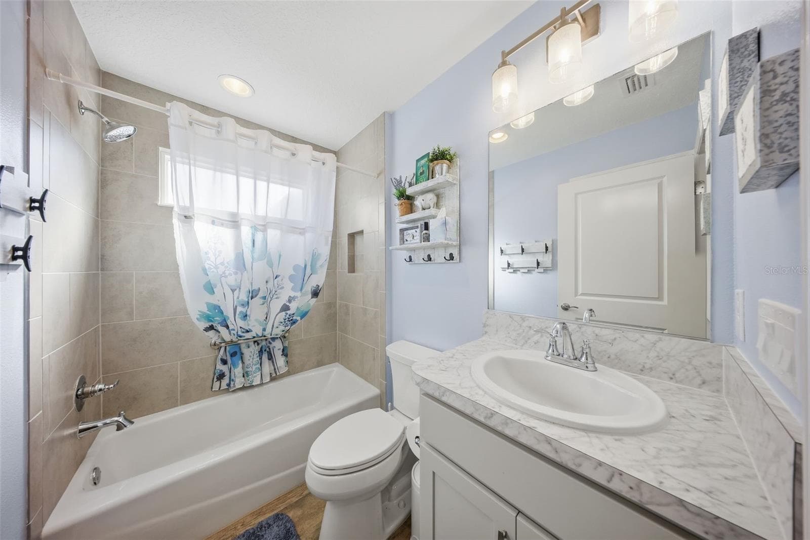 Bathroom - 1940 DEMPSEY LN, THE VILLAGES