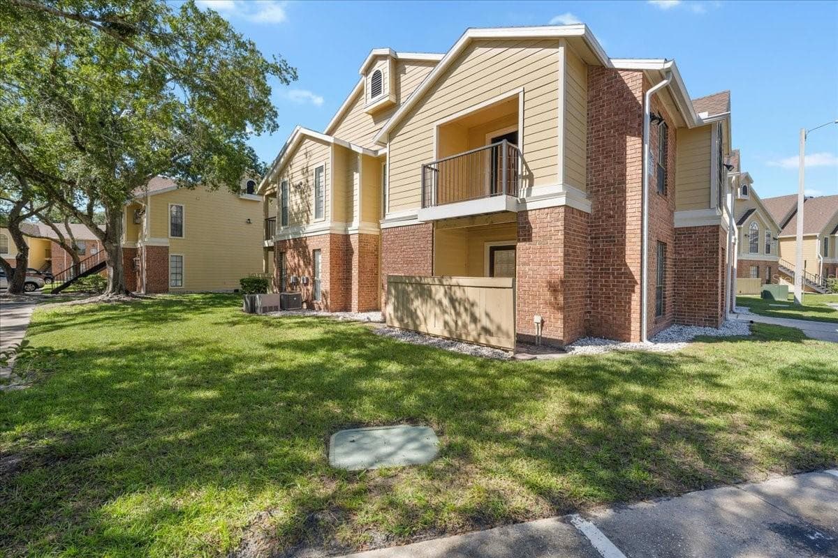 Condominium at 8625 FANCY FINCH DR #102, TAMPA, photo 6 of 12