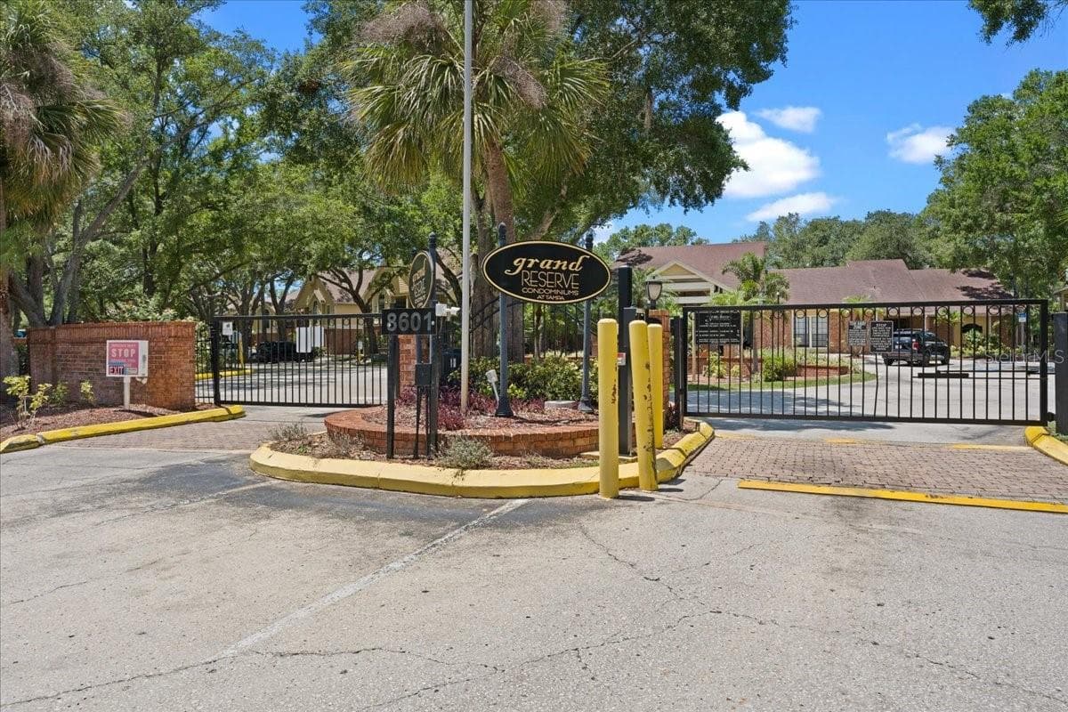 Condominium at 8625 FANCY FINCH DR #102, TAMPA, photo 9 of 12