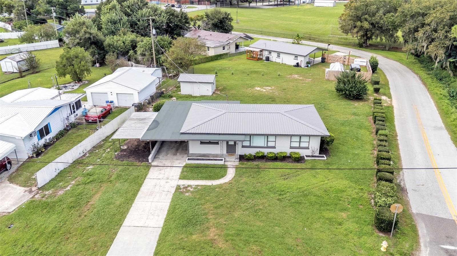 Single Family Residence at 1568 S LAKE SHIPP DR, WINTER HAVEN, photo 7 of 34