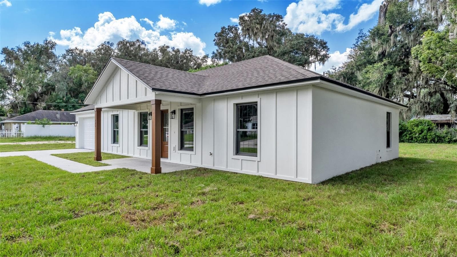 Side/Front - 706 S WALNUT AVE, FORT MEADE