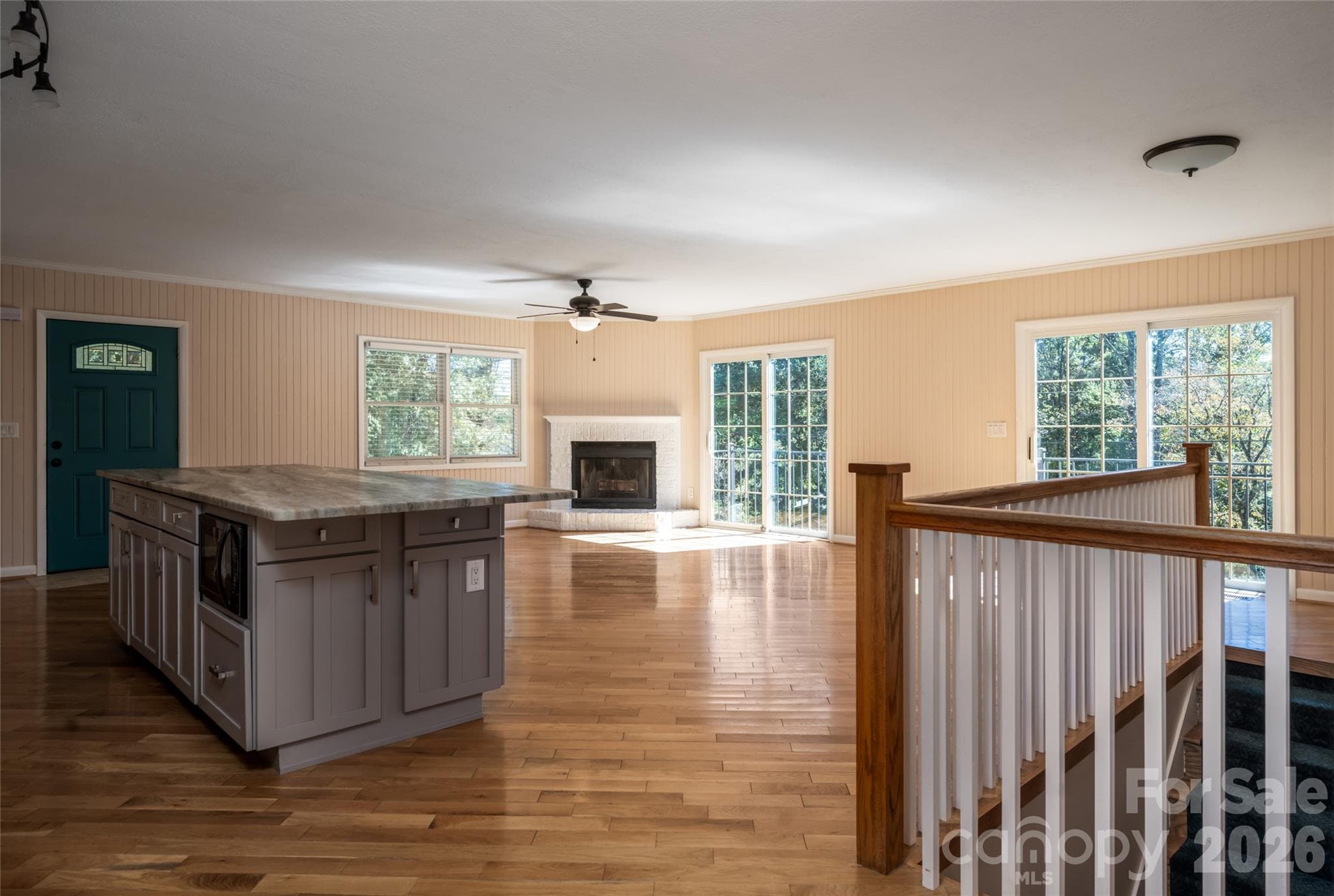 Single Family Residence at 207 Beechwood Lakes Drive, Hendersonville, photo 12 of 47