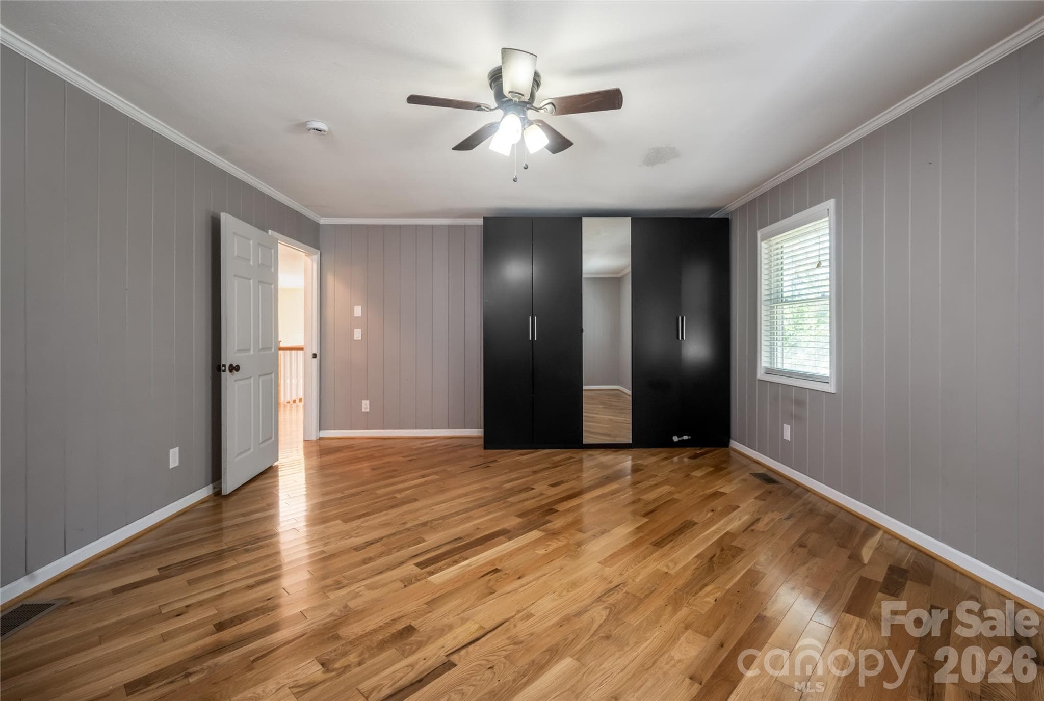 Single Family Residence at 207 Beechwood Lakes Drive, Hendersonville, photo 16 of 47