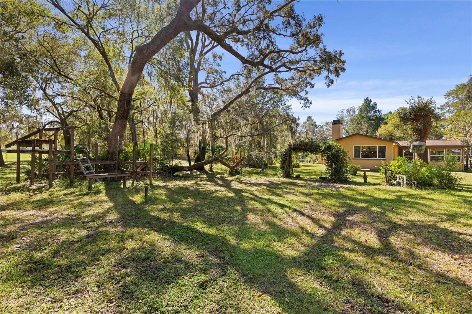 Single Family Residence at 10179 FRIERSON LAKE DR, HUDSON, photo 32 of 66