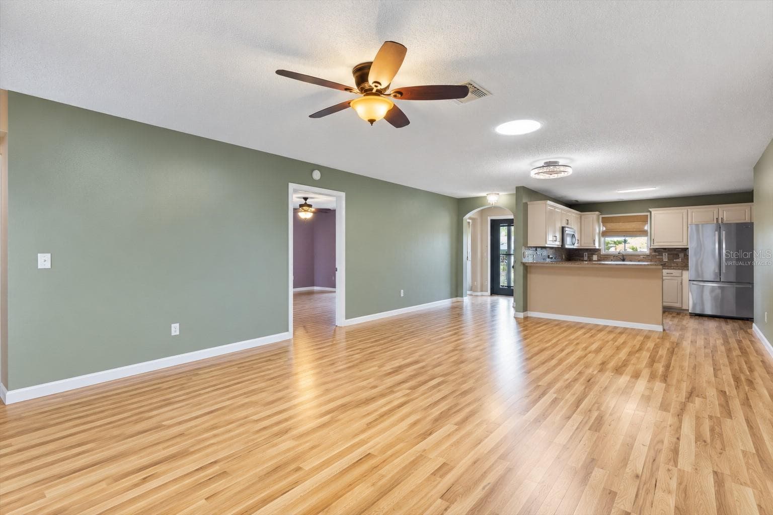 Virtually Staged to an empty room - 2022 CRISTO RD, THE VILLAGES