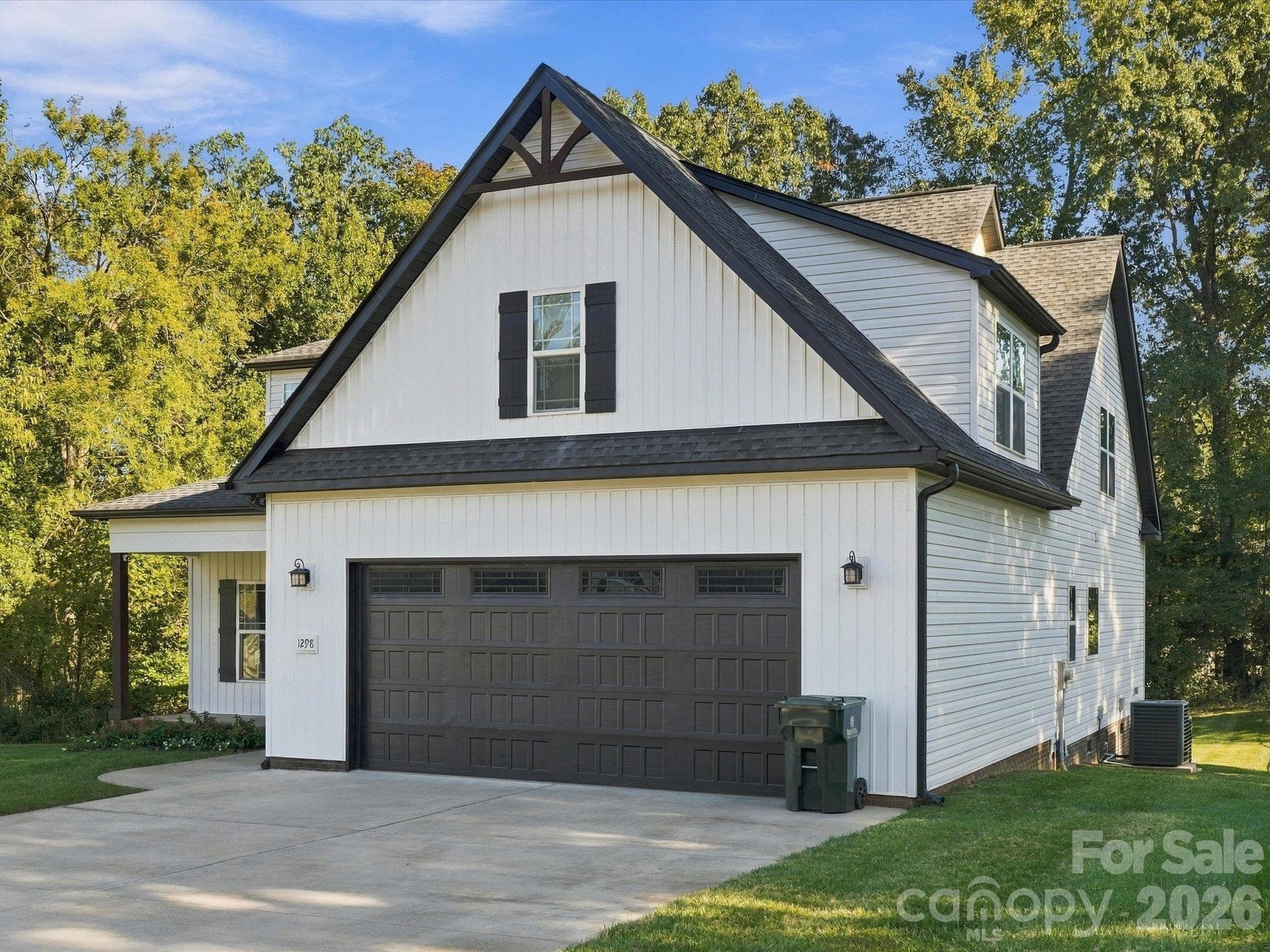Single Family Residence at 1298 Cole Avenue, Rock Hill, photo 7 of 72