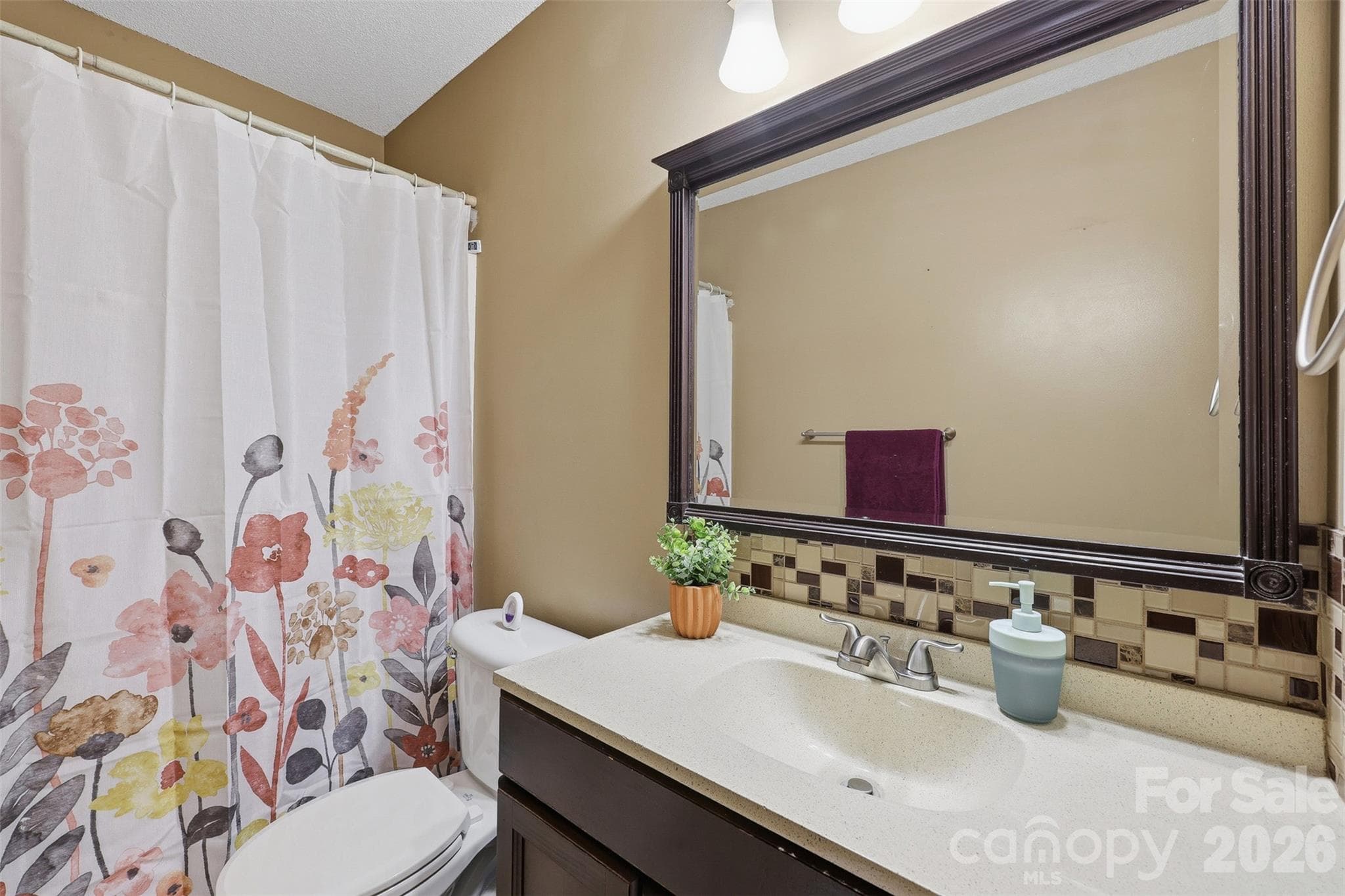 Single Family Residence at 3640 Glacier Run, Claremont, photo 13 of 38