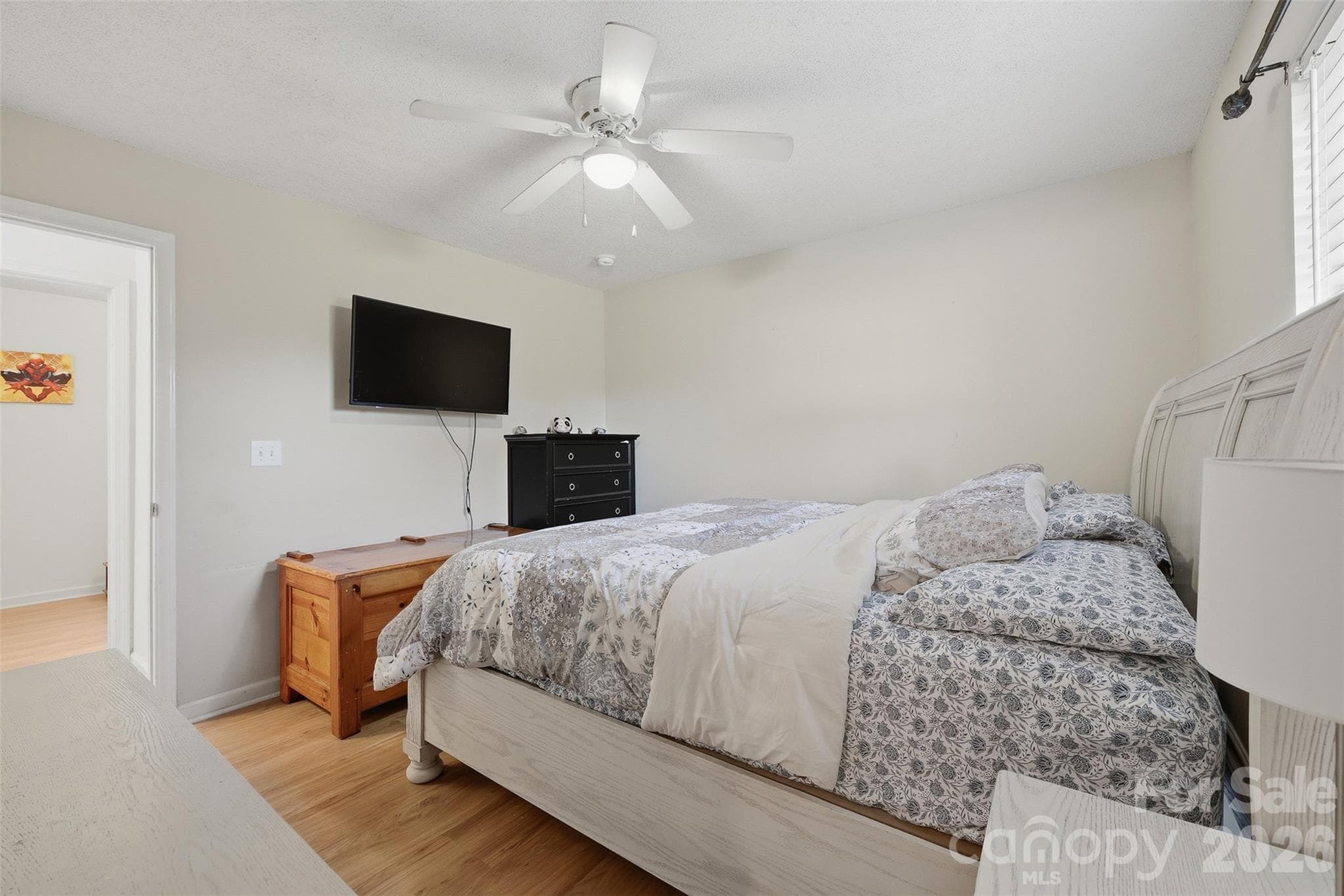 Single Family Residence at 3640 Glacier Run, Claremont, photo 15 of 38