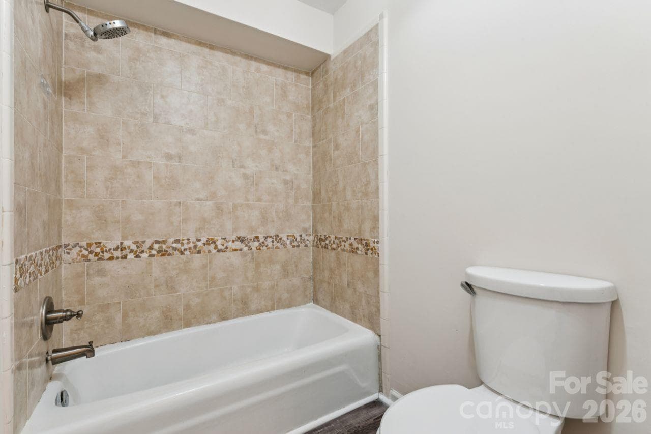 Primary bathroom - 3106 Point Clear Drive, Tega Cay