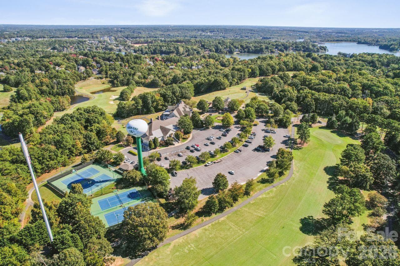 Aerial view of nearby amenities (membership fee required) - 3106 Point Clear Drive, Tega Cay