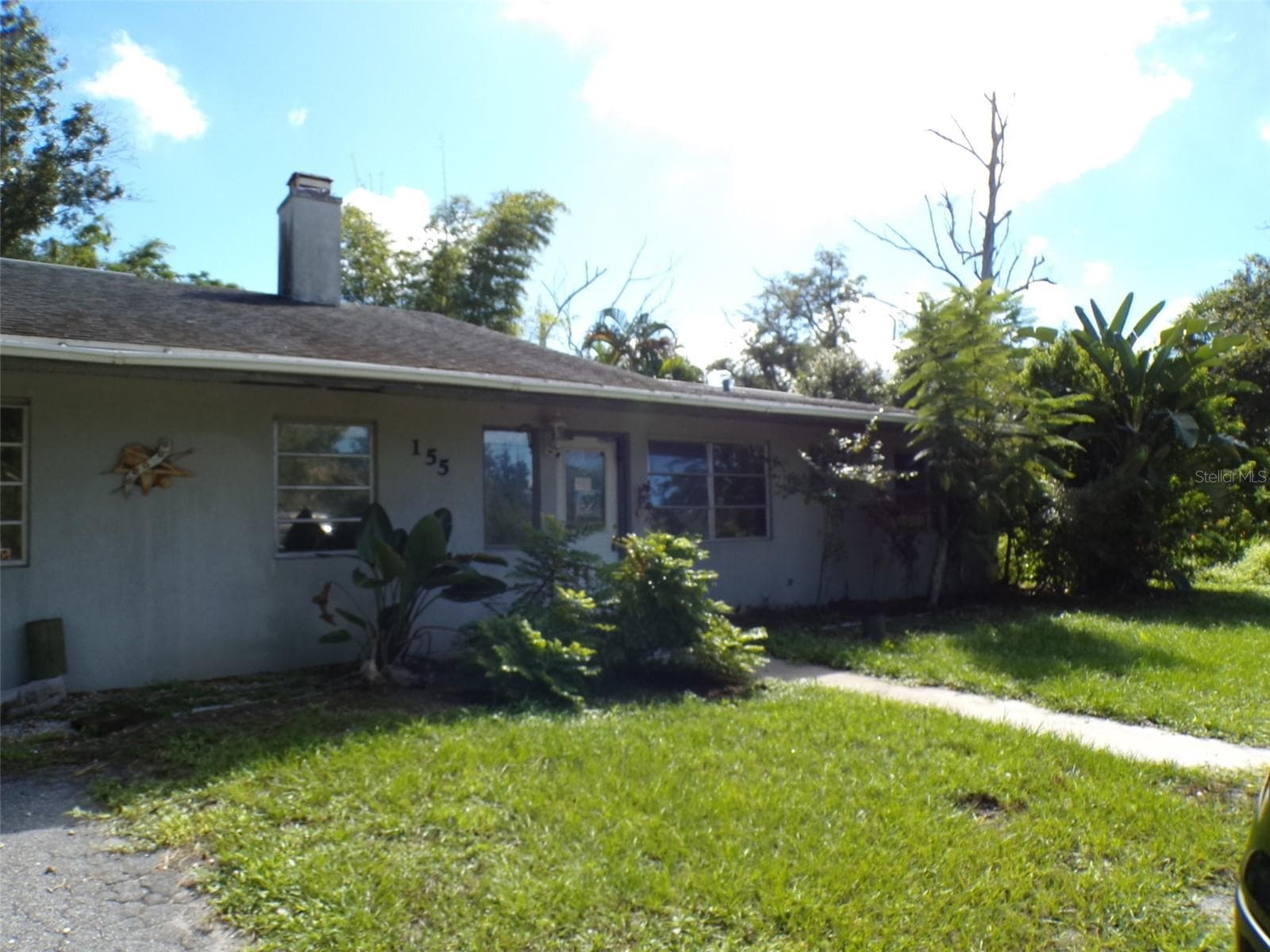 Single Family Residence at 155 S OXFORD DR, ENGLEWOOD, photo 9 of 12