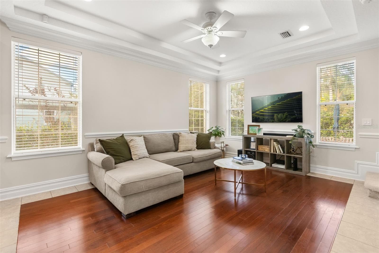 Single Family Residence at 947 N SHINE AVE, ORLANDO, photo 12 of 32