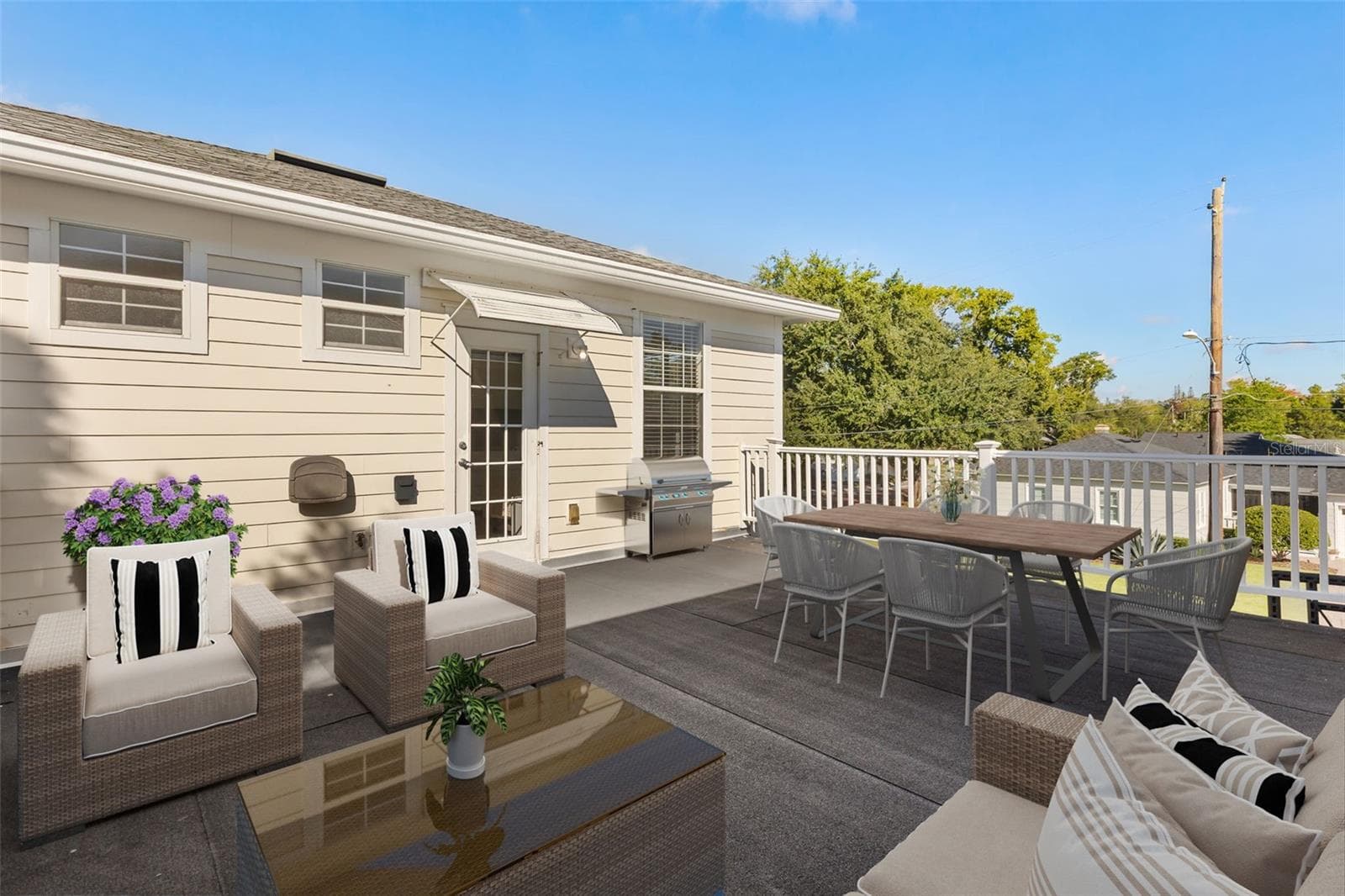 Step out of your primary suite onto this amazing private rooftop oasis. - 947 N SHINE AVE, ORLANDO