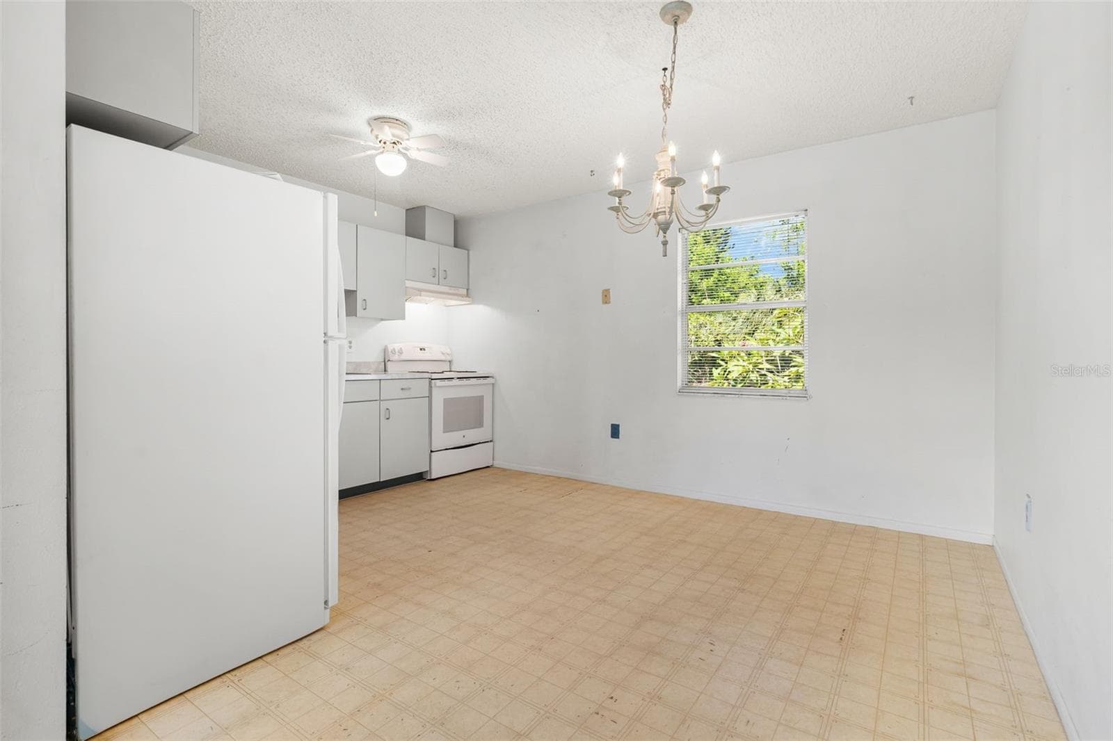 Single Family Residence at 408 40TH ST E, PALMETTO, photo 10 of 24