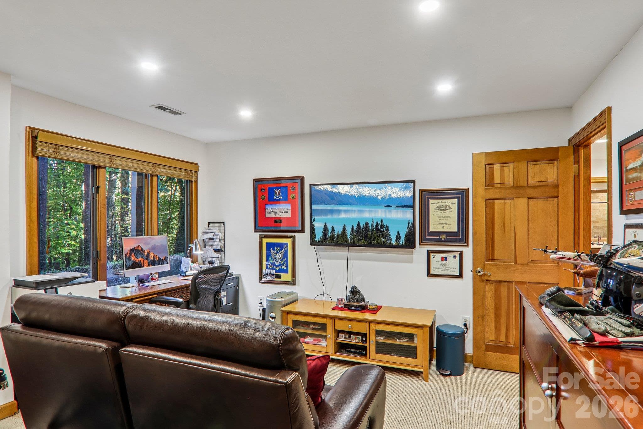 Office/Bedroom lower level - 212 Pheasant Run, Hendersonville