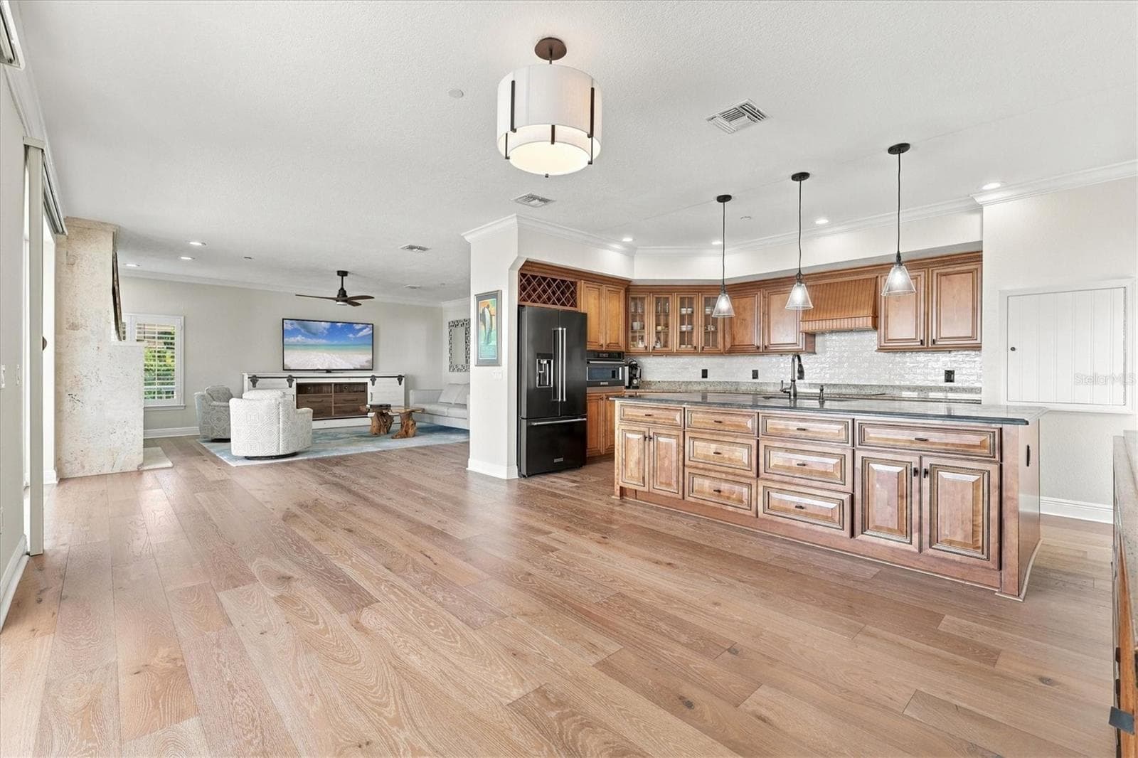 Single Family Residence at 9781 EAGLE PRESERVE DR, ENGLEWOOD, photo 14 of 58