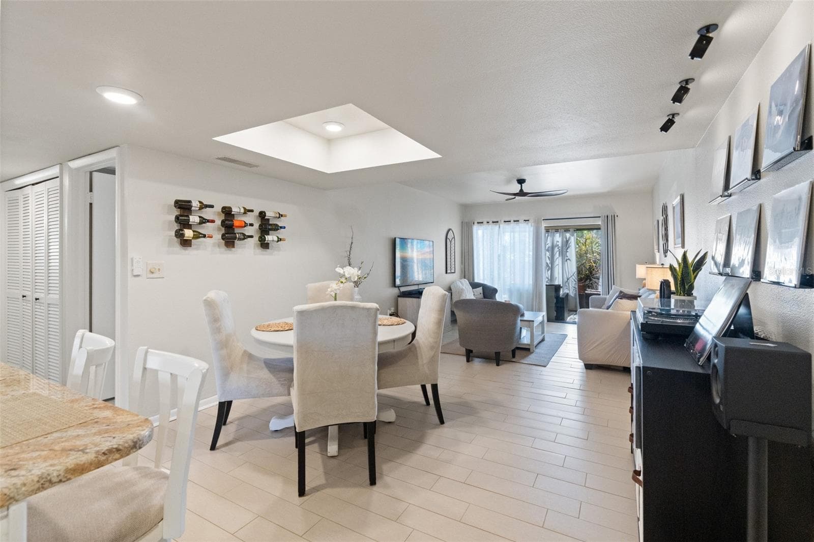 Condominium at 860 S VILLAGE DR N #105, ST PETERSBURG, photo 2 of 46