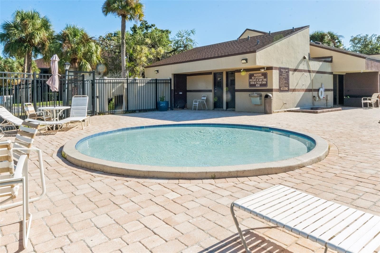 Condominium at 860 S VILLAGE DR N #105, ST PETERSBURG, photo 39 of 46