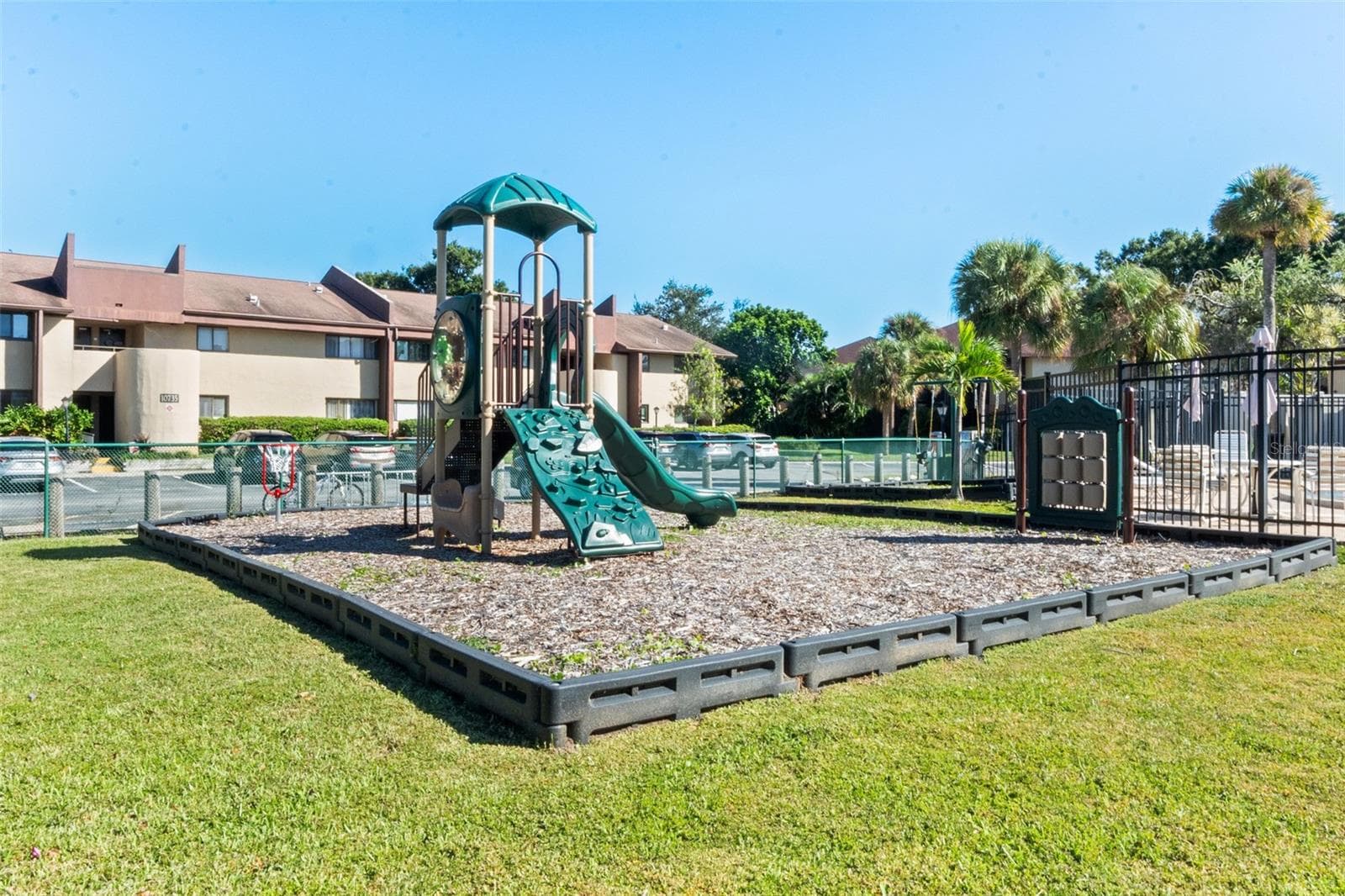 Condominium at 860 S VILLAGE DR N #105, ST PETERSBURG, photo 41 of 46