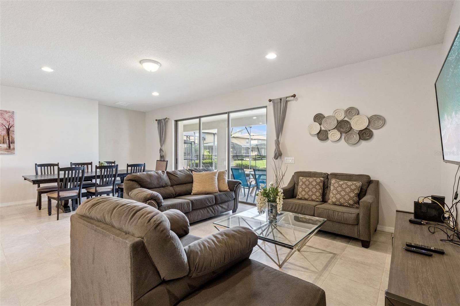 Single Family Residence at 8849 CORCOVADO DR, KISSIMMEE, photo 6 of 56