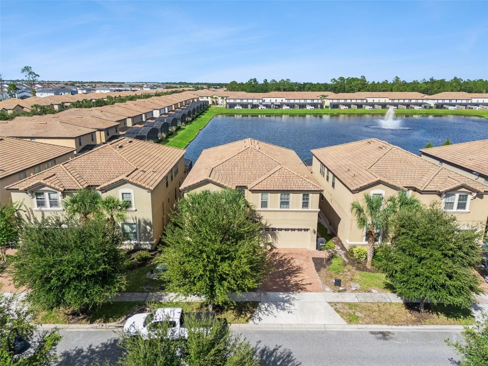 Single Family Residence at 8849 CORCOVADO DR, KISSIMMEE, photo 42 of 56
