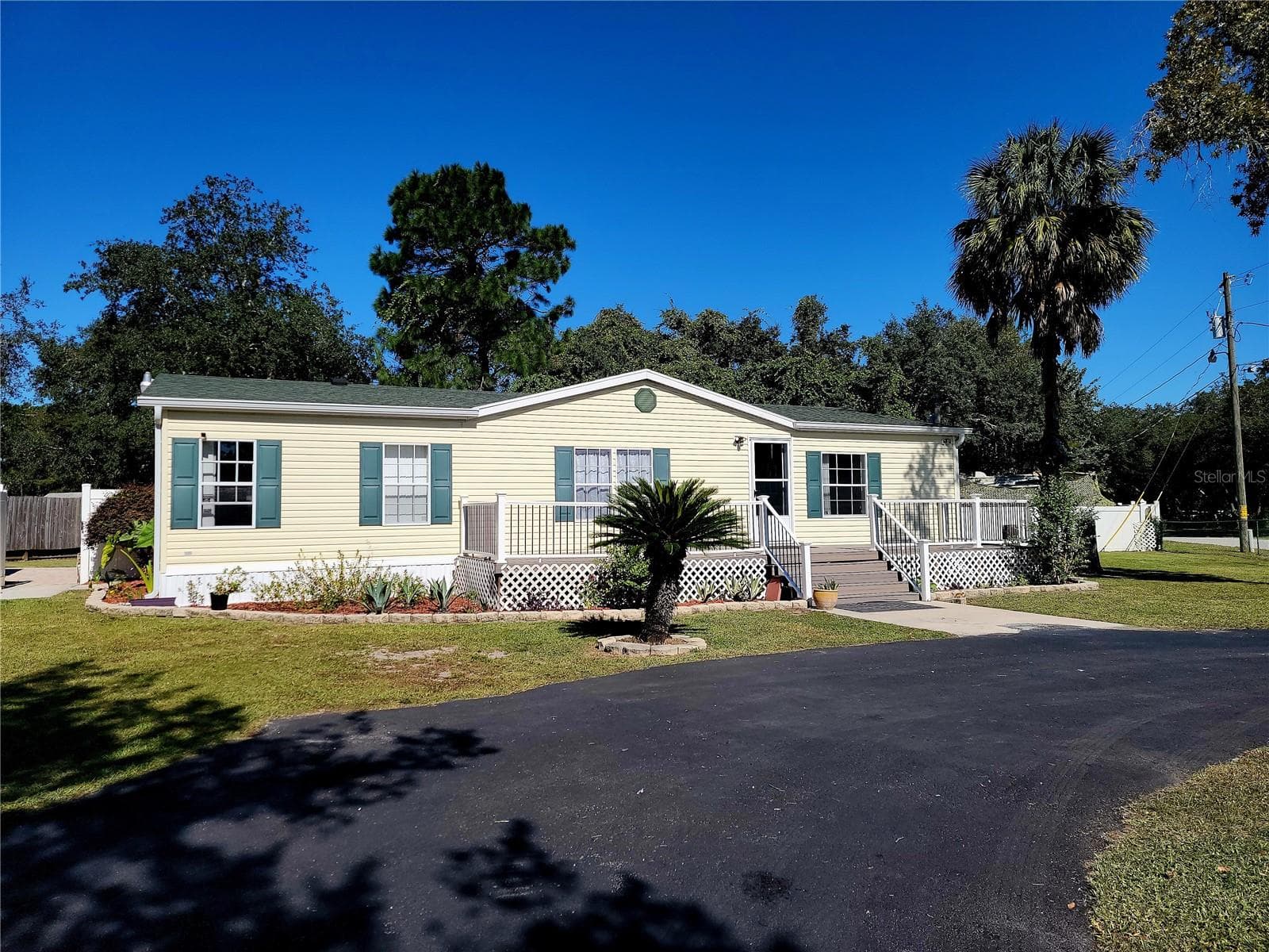 Manufactured Home at 5600 S GLENN ACRES TER, HOMOSASSA, photo 3 of 54