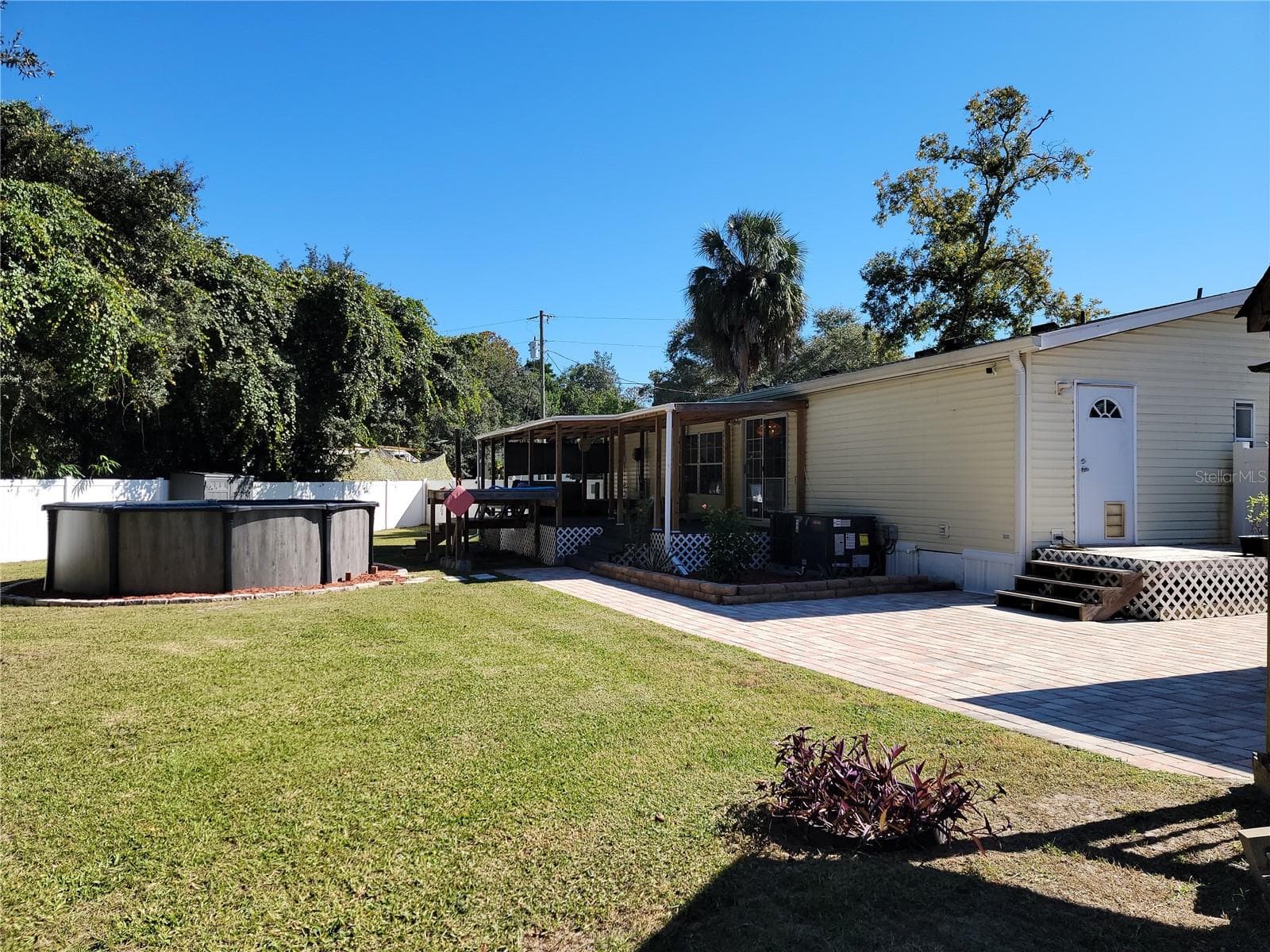 Manufactured Home at 5600 S GLENN ACRES TER, HOMOSASSA, photo 28 of 54