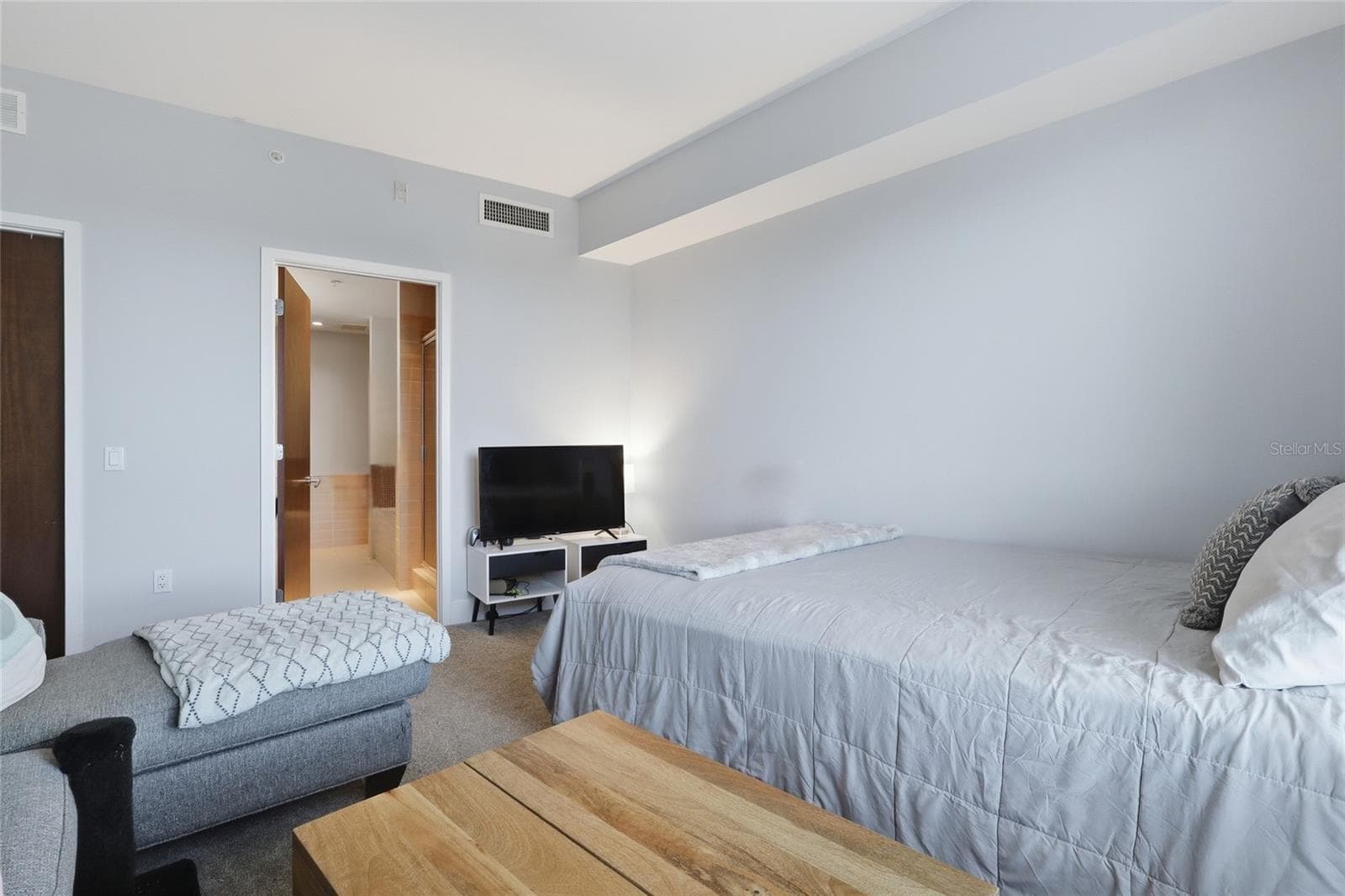 Condominium at 912 CHANNELSIDE DR #2307, TAMPA, photo 10 of 40