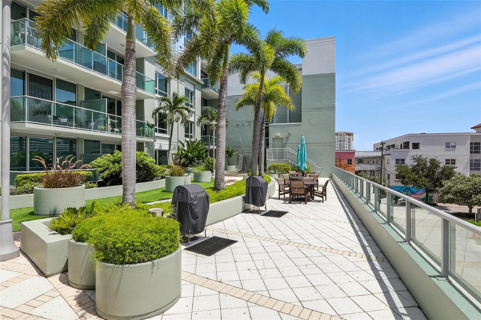Condominium at 912 CHANNELSIDE DR #2307, TAMPA, photo 30 of 40